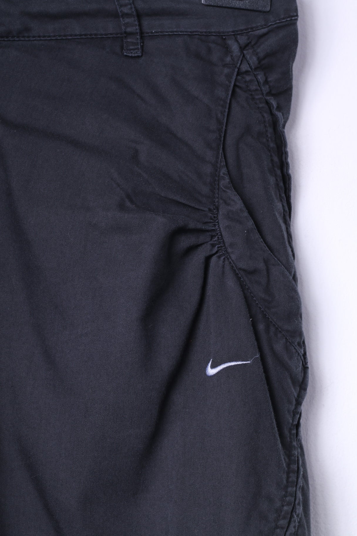 nike cropped trousers