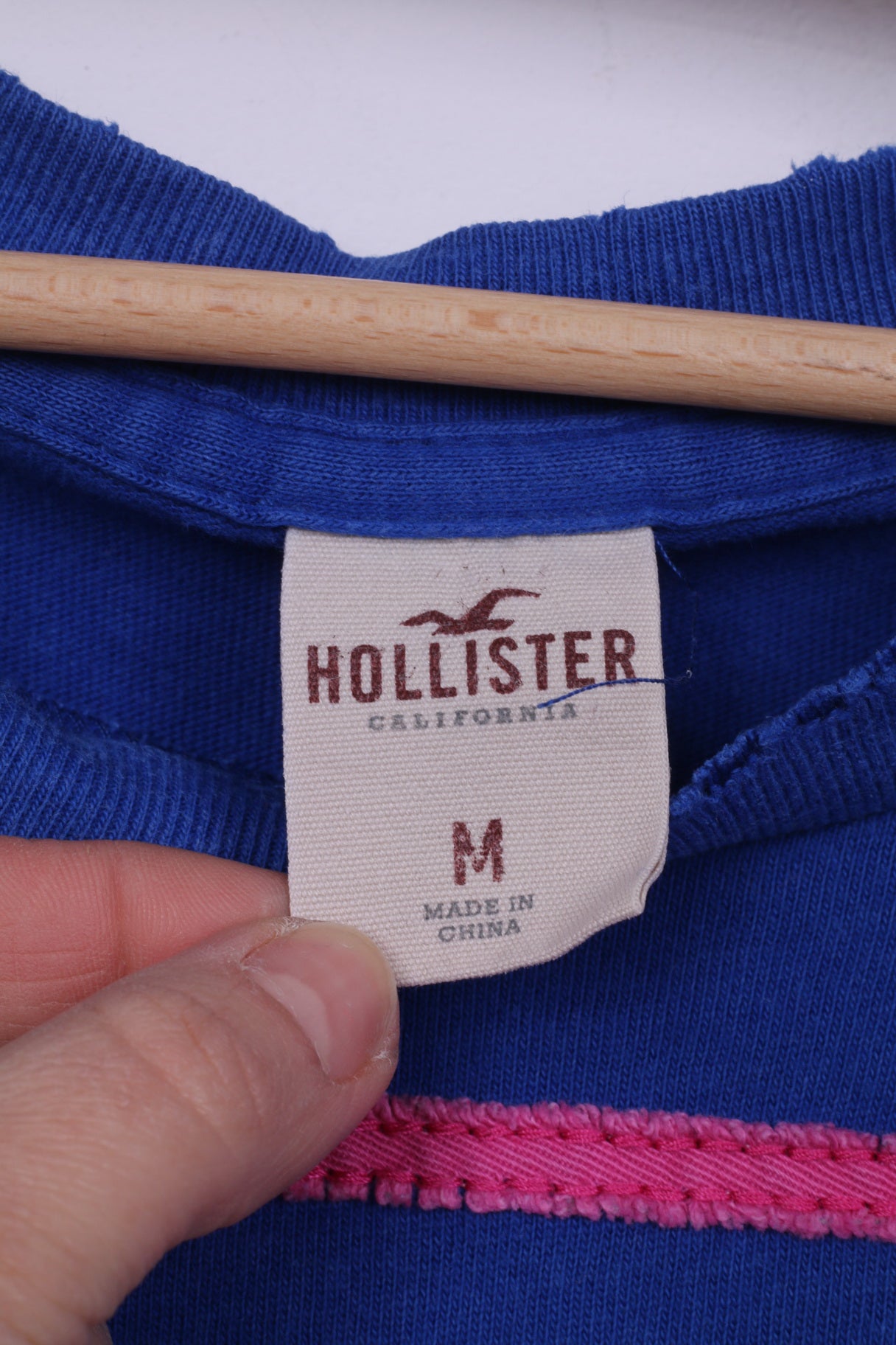 Hollister California Mens M Graphic Shirt Blue Cotton Crew Neck Pacific