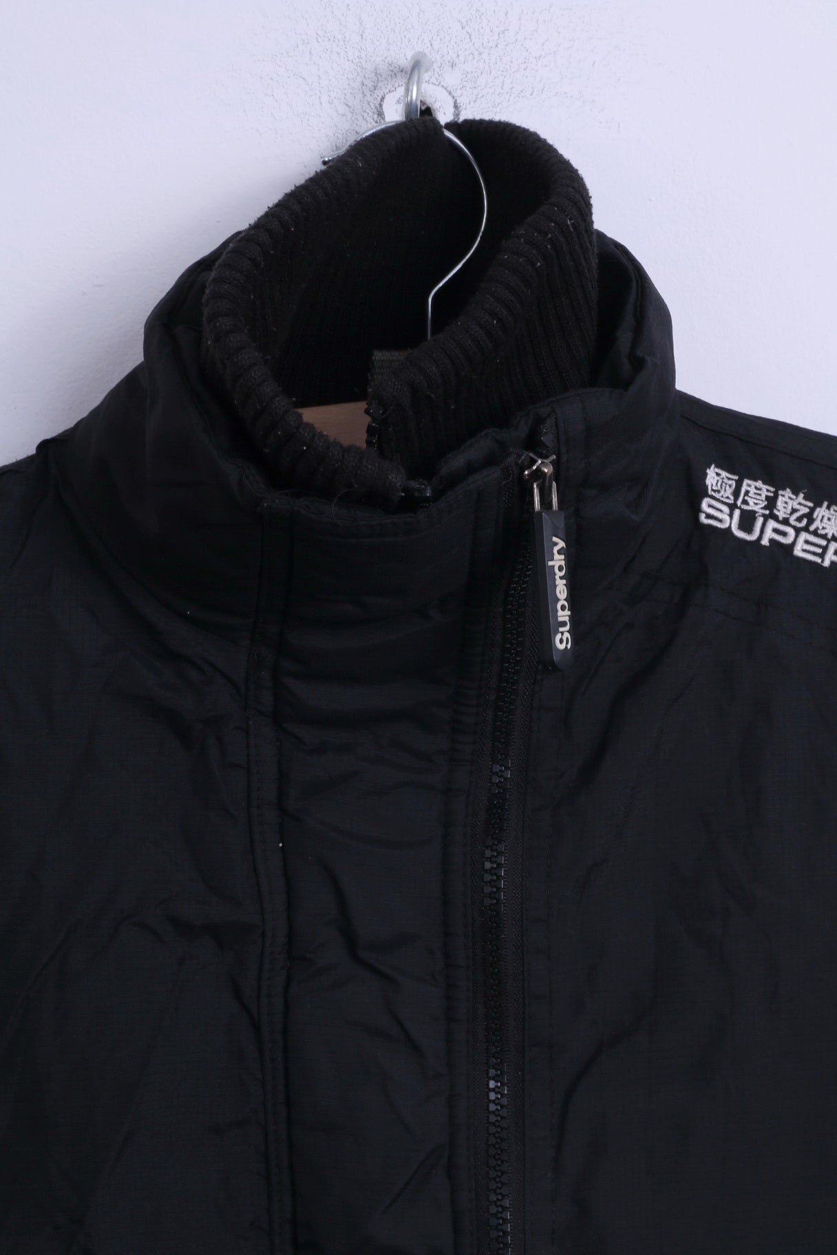 Giacca da donna M Superdry in nylon nero leggero con 3 cerniere Giappone