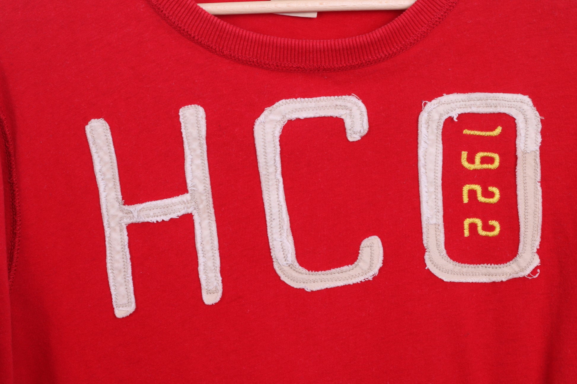 Hollister California Mens L Shirt Crew Neck Red Long Sleeve Cotton HCO 1992 - RetrospectClothes