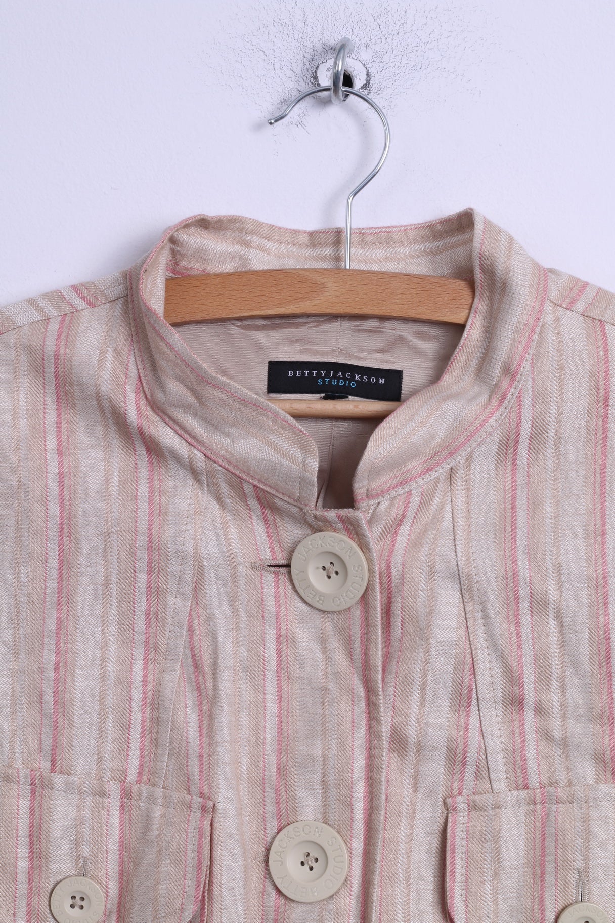 Giacca da donna M di Betty Jackson Studio Blazer con bottoni grandi a righe in lino beige