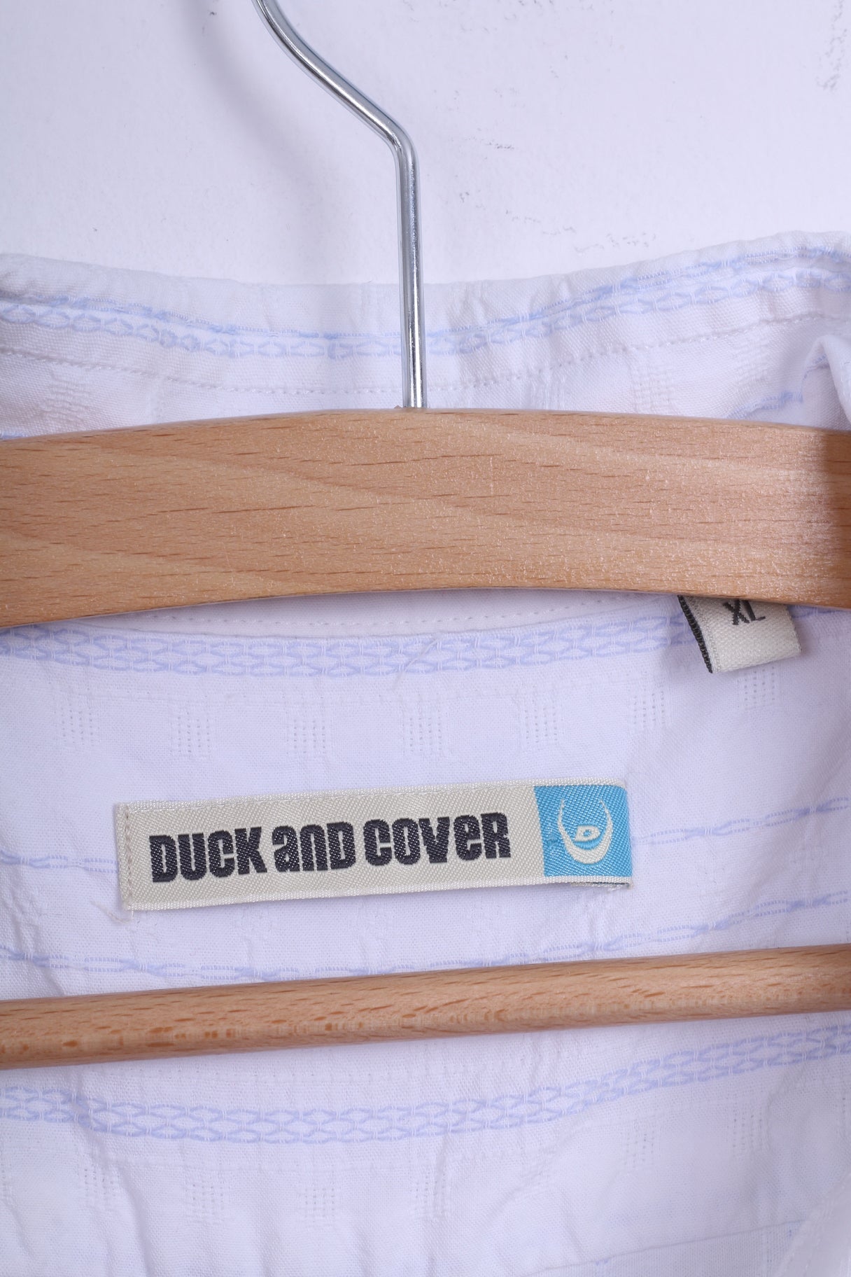 Duck And Cover Camicia casual da uomo XL (M) Manica lunga in cotone a righe bianche blu