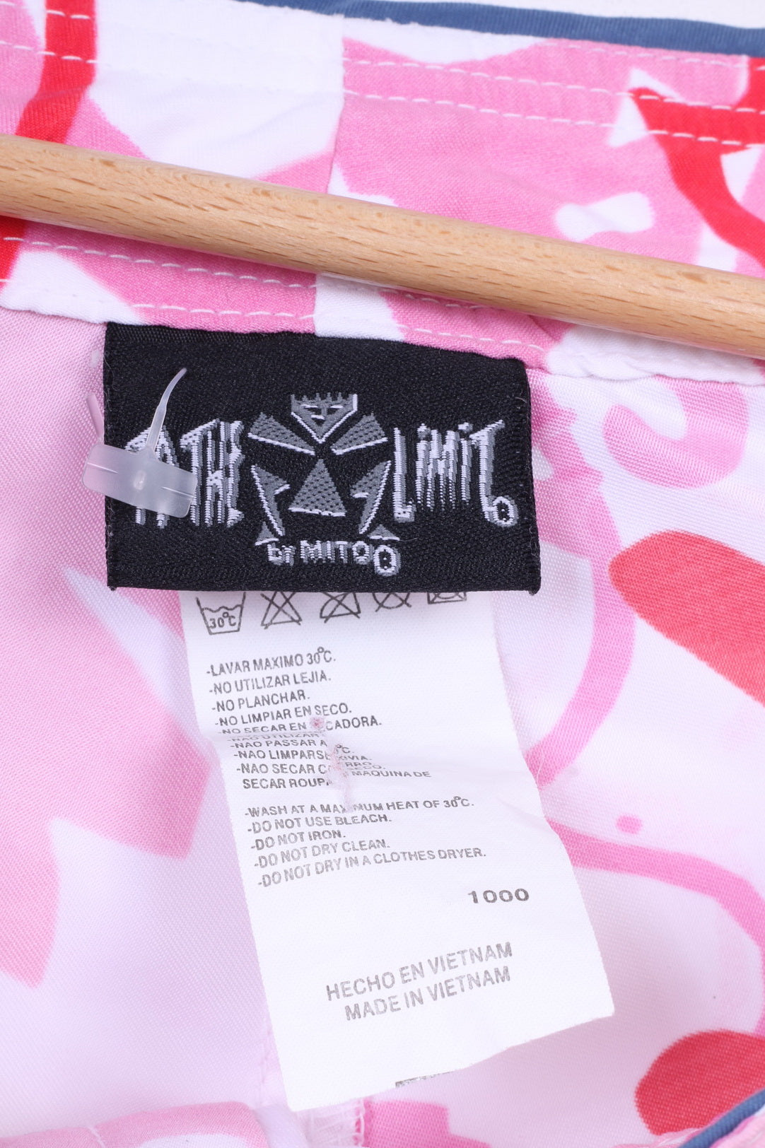 To The Limit Mens 50 L Shorts White/Pink Summer Beach Swimpants