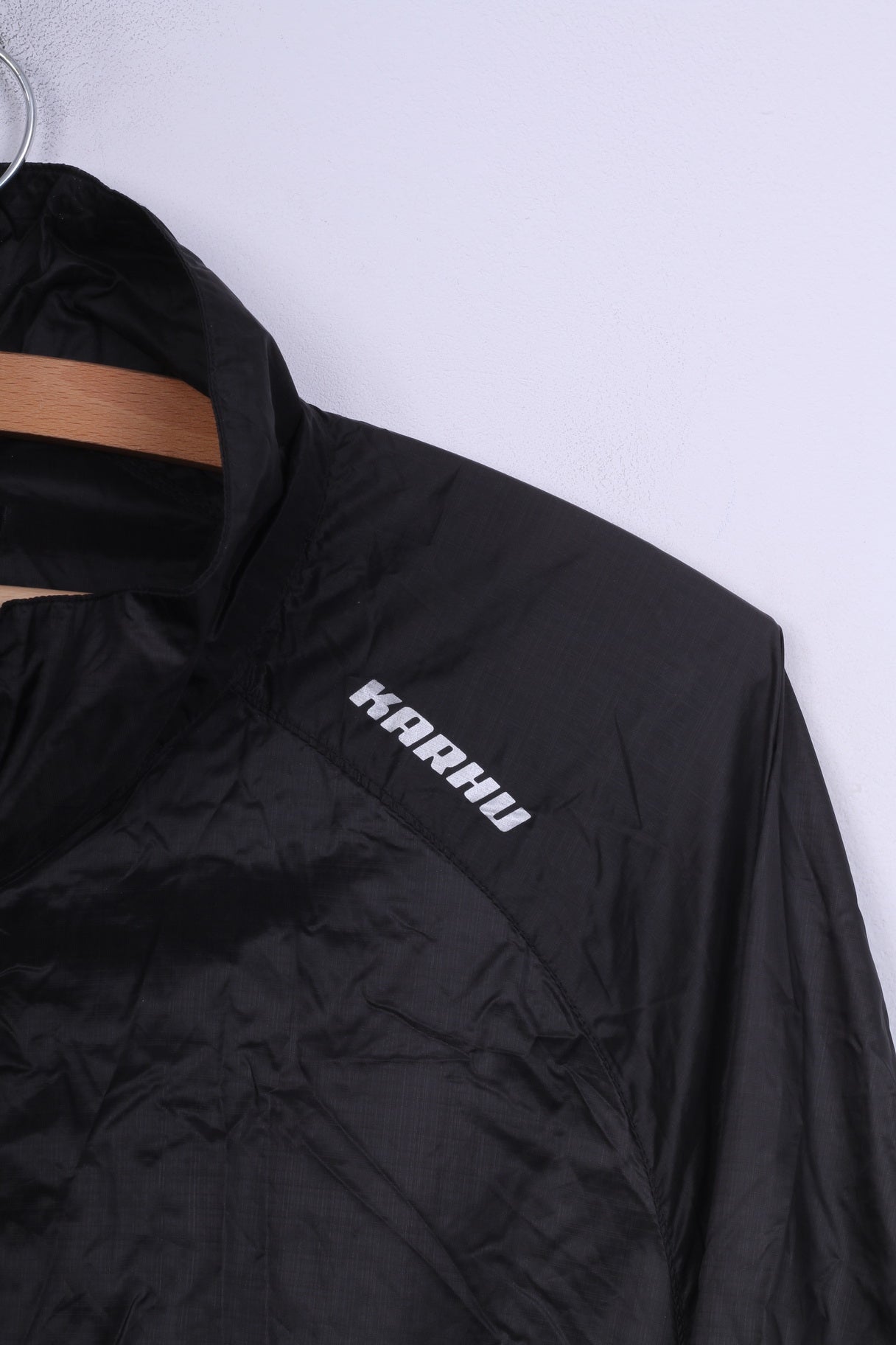 Karhu Mens L Jacket Full Zipper Black Nylon Waterproof Lightweight