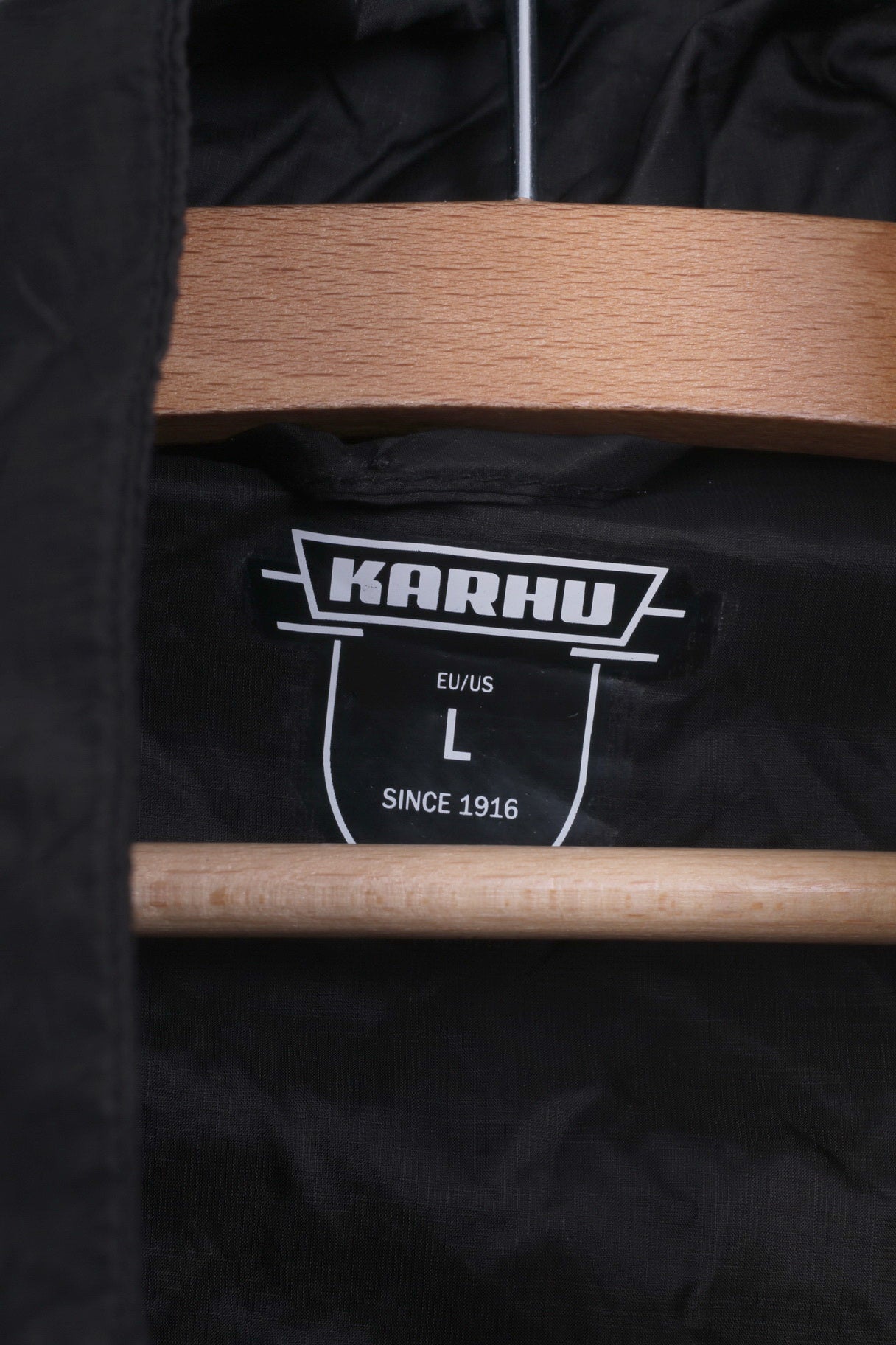 Karhu Mens L Jacket Full Zipper Black Nylon Waterproof Lightweight