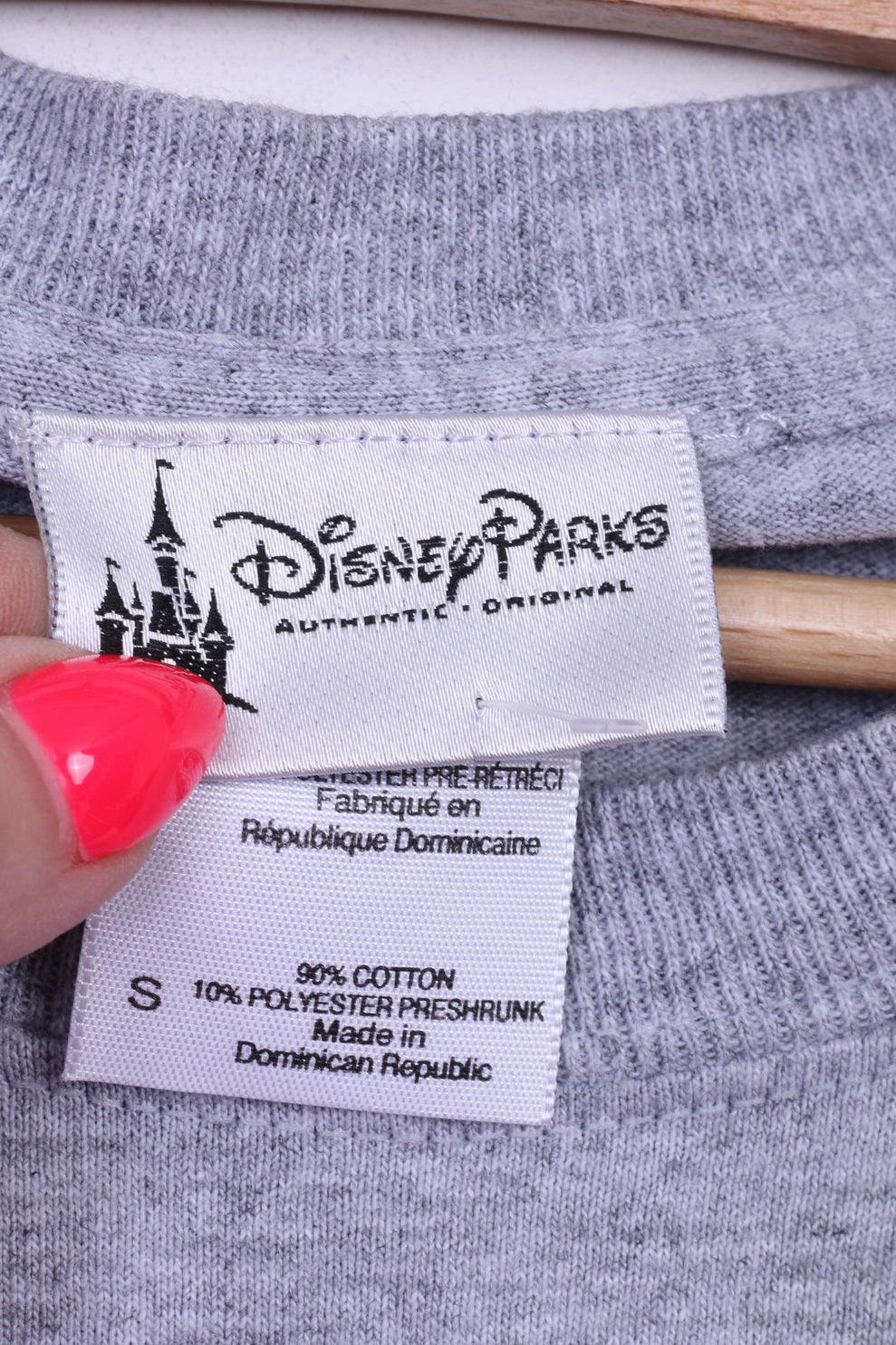 Disney Parks Womens S T- Shirt Grey Cotton Graphic Kilimanjaro Safaris Top