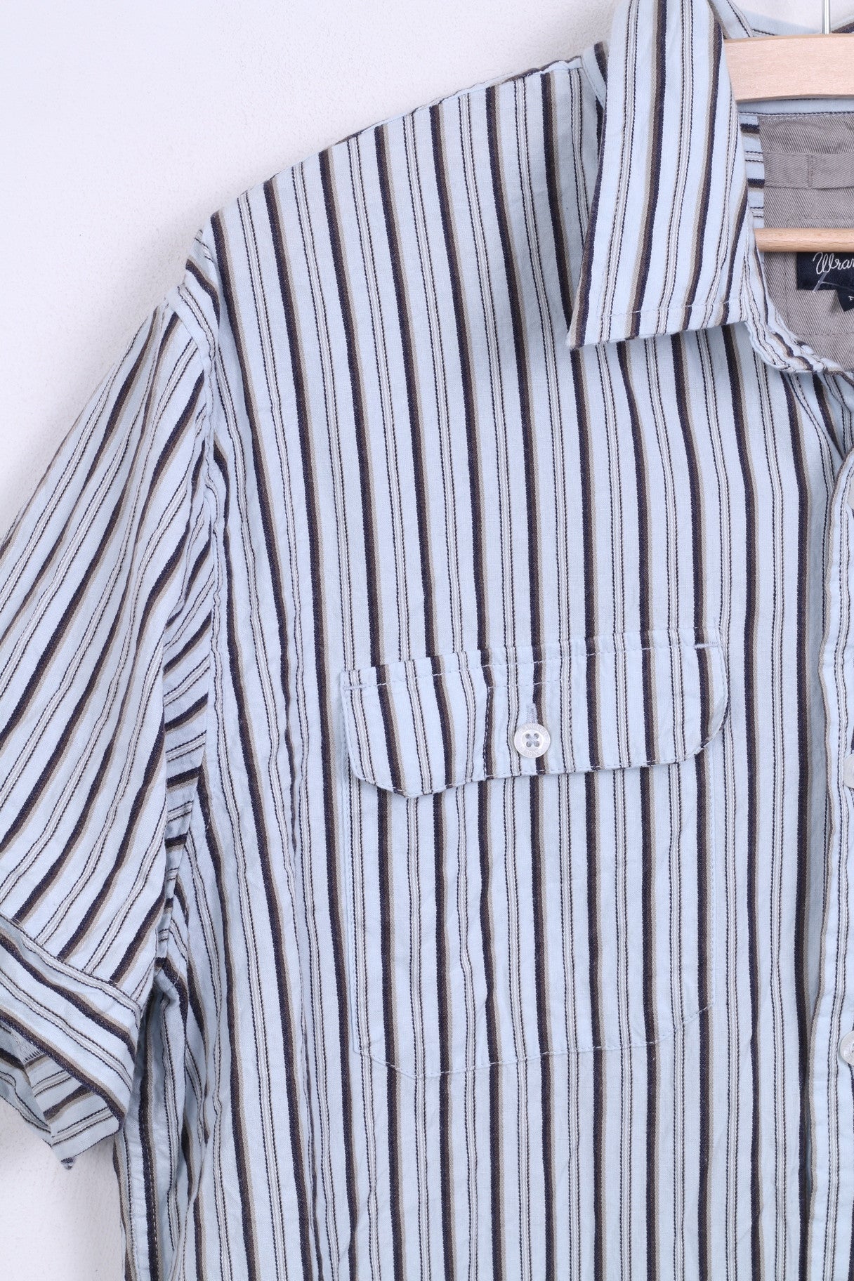 Wrangler Mens M Casual Shirt Short Sleeve Blue Striped Cotton Standard Collar