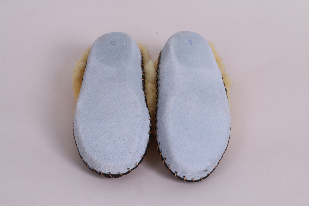Sheepskin Womens Slippers Hand Made Natural Leather Mountains Warm Boots