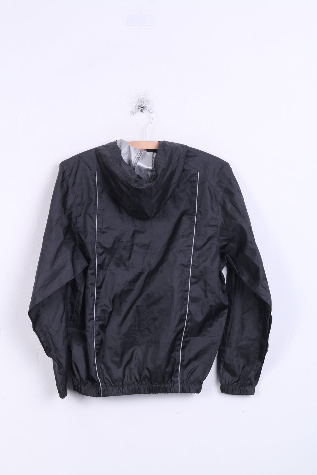 Umbro Boys XL Jacket Track Top Black Hood Zip Neck - RetrospectClothes