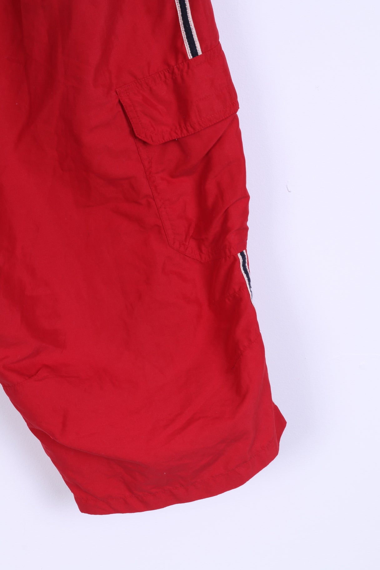 SR430NRO Mens L Shorts Red Sport Traning By The Knee Pants