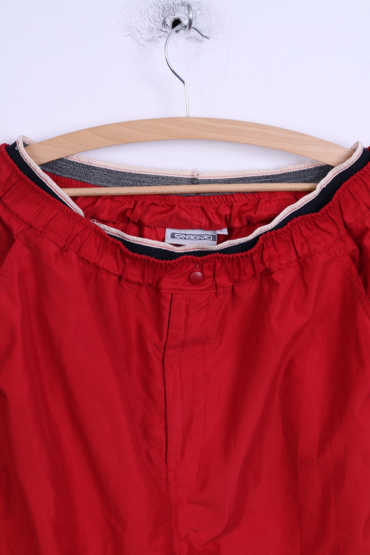 SR430NRO Mens L Shorts Red Sport Traning By The Knee Pants