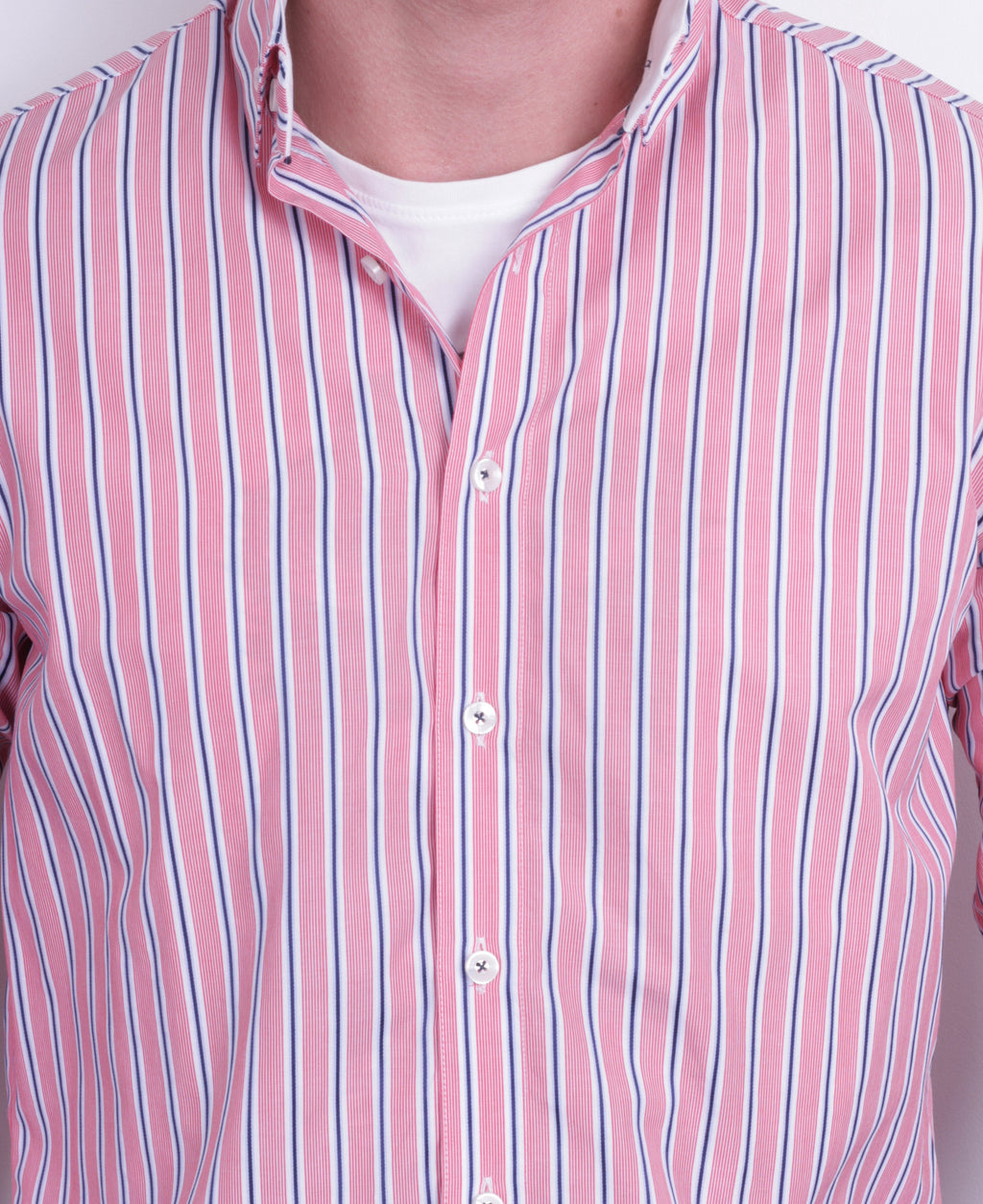 Dahlin Mens M Casual Shirt Striped Red Buttons Down Long Sleeve - RetrospectClothes