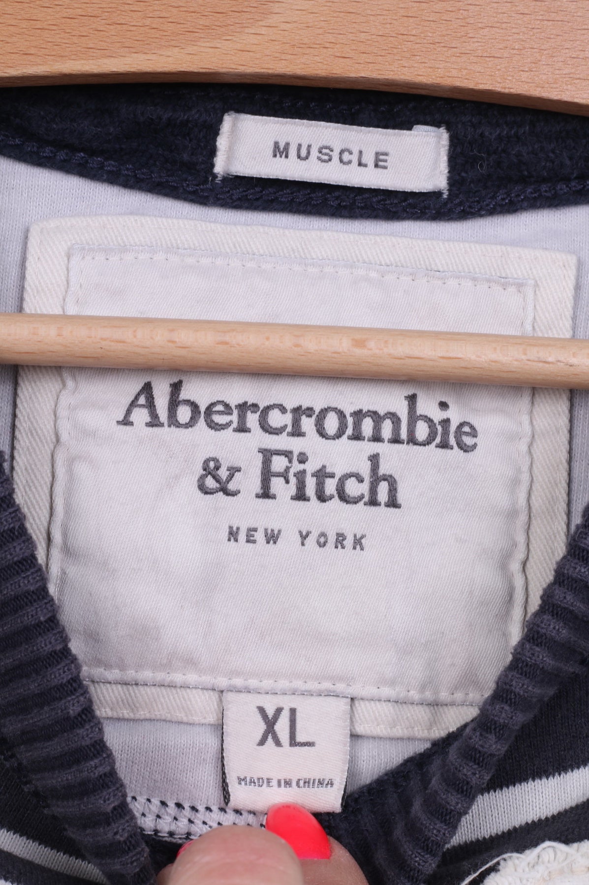 Abercrombie & Fitch Mens XL (M) Long Sleeve Shirt Navy Cotton Striped Muscle Fit Top