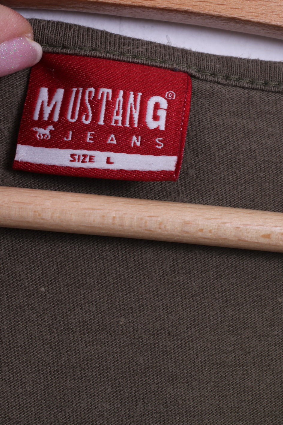 Mustang Jeans Maglietta da donna a L Top corto con grafica girocollo in cotone verde