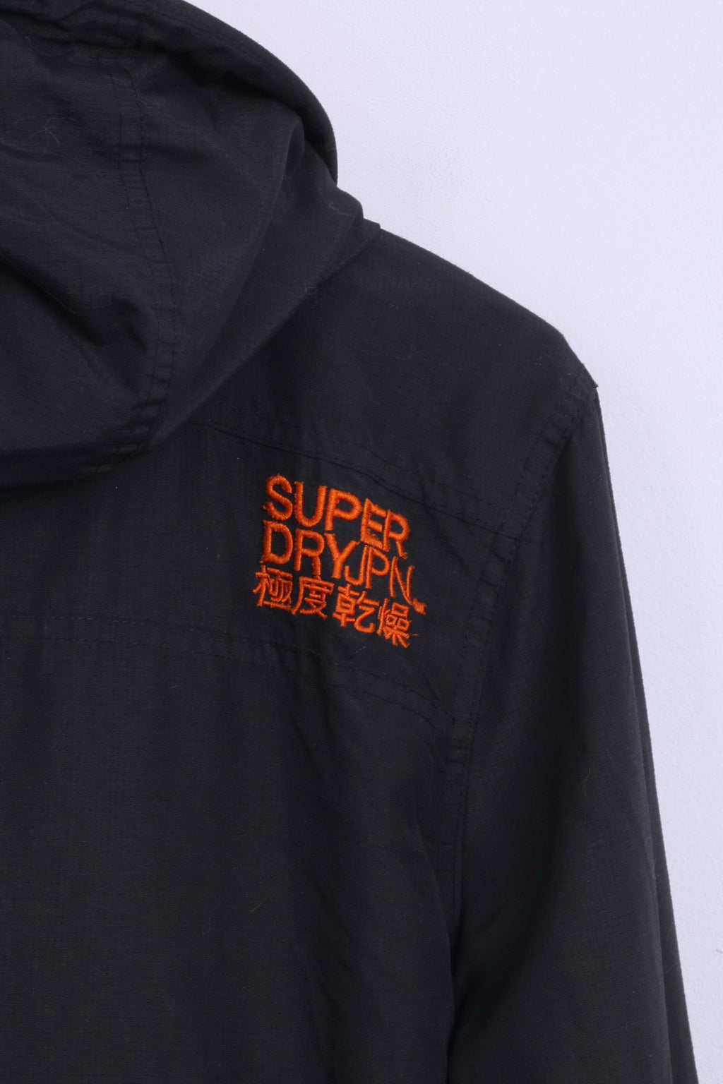 Giacca da donna Superdry L (M) in nylon nero con dettagli arancioni Giacca a vento con 3 cerniere