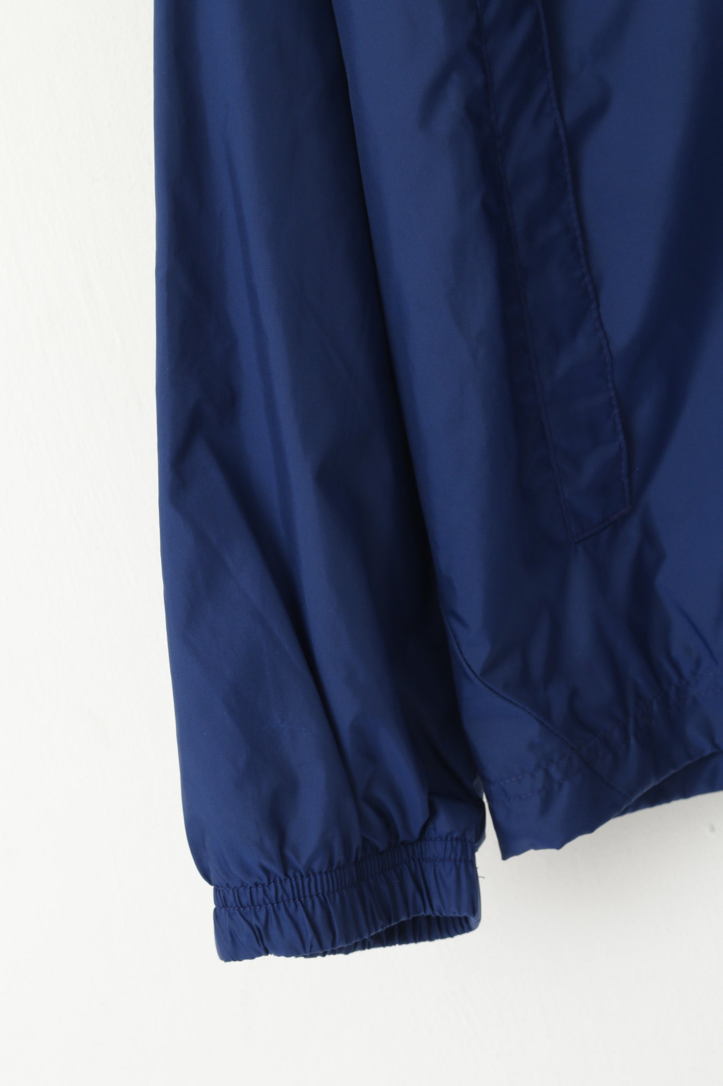 Adidas Uomo M 168 Giacca in nylon blu scuro in nylon impermeabile con cerniera intera e cappuccio nascosto