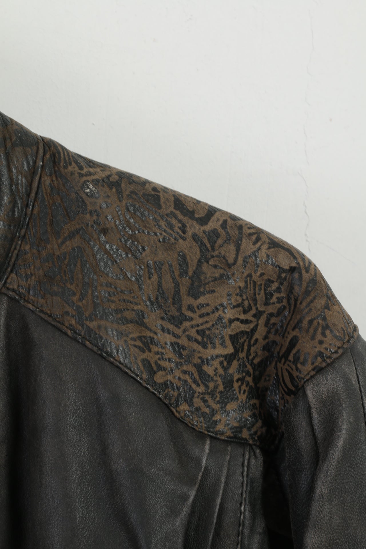 Vintage femmes L veste en cuir marron Bomber chauve-souris pleine fermeture éclair haut rétro