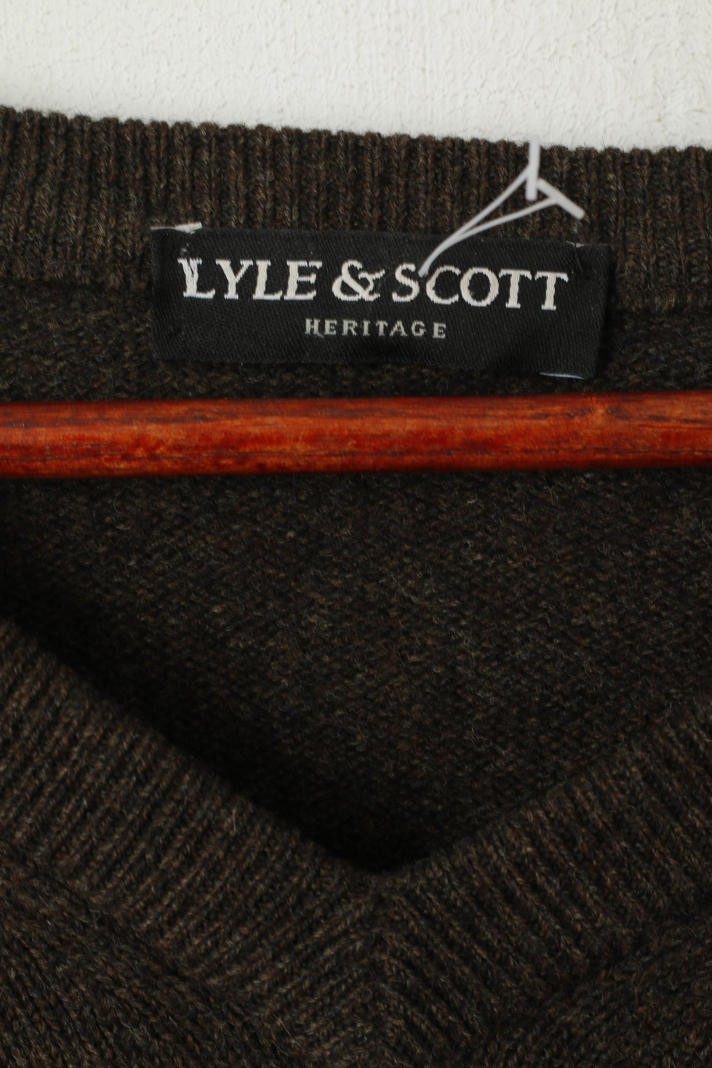 Lyle & Scott Heritage Men L Jumper Brown New Wool V Neck Classic Sweater