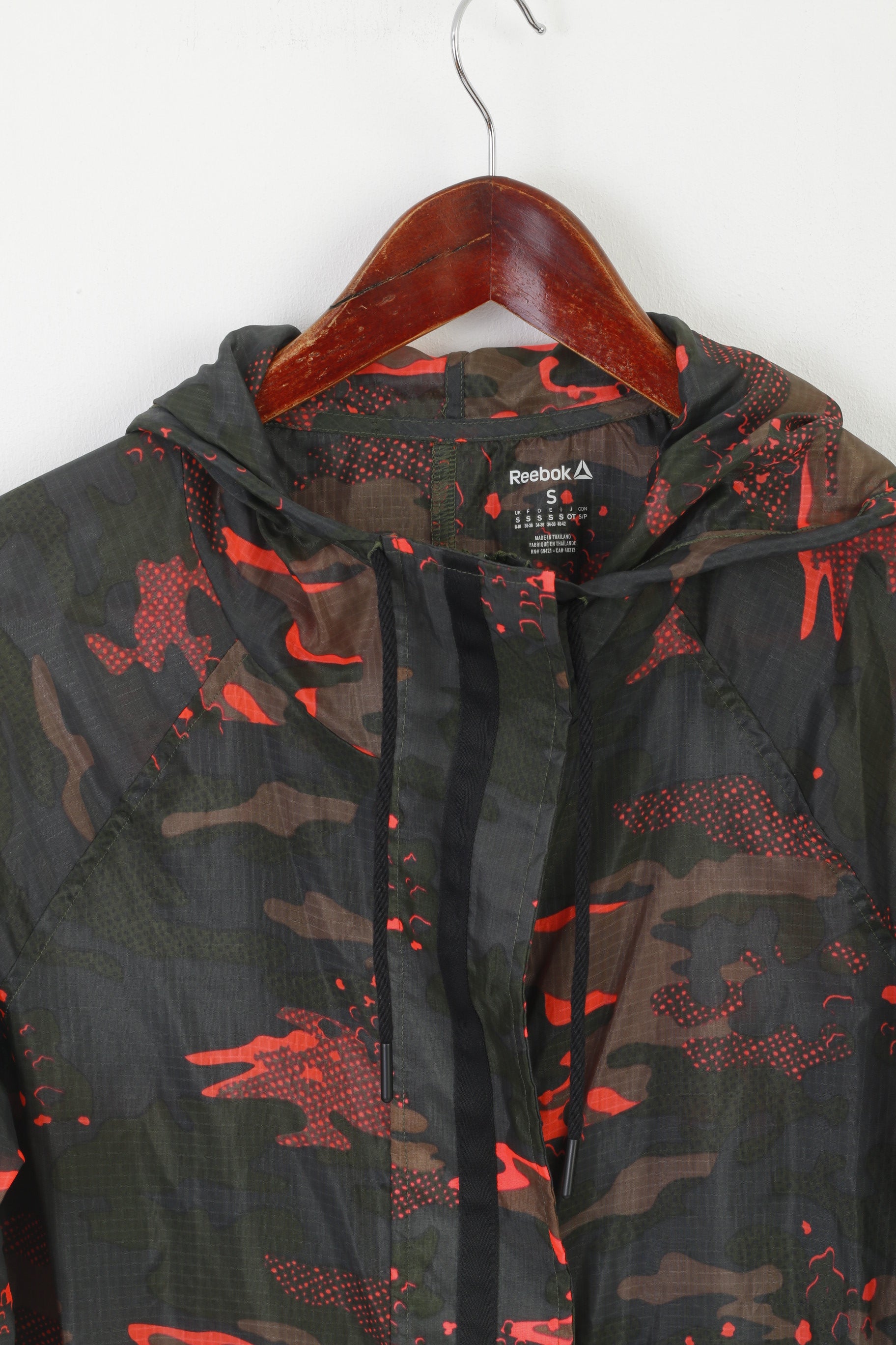 Giacca Reebok da donna verde nylon Combat Run Activewear con cappuccio e zip