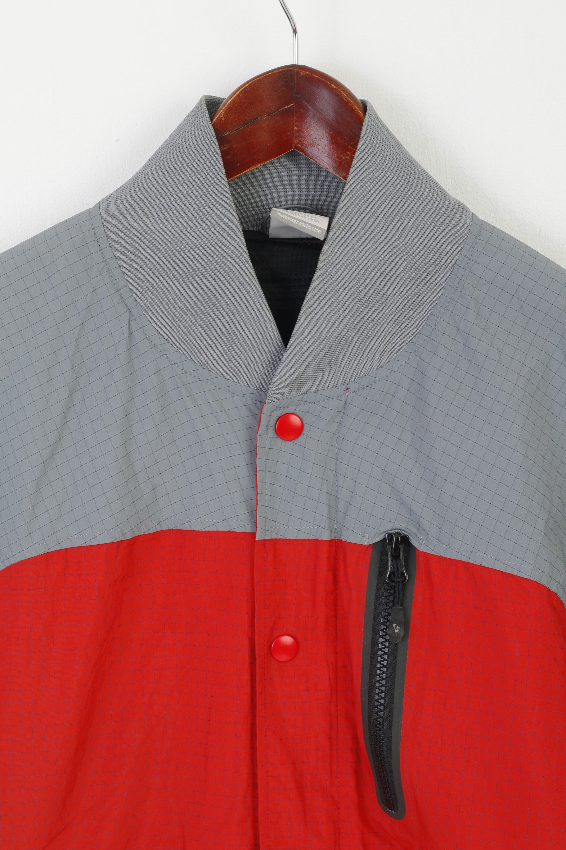 Giacca da uomo Nike S grigio rosso vintage nylon cerniera intera abbigliamento sportivo con colletto