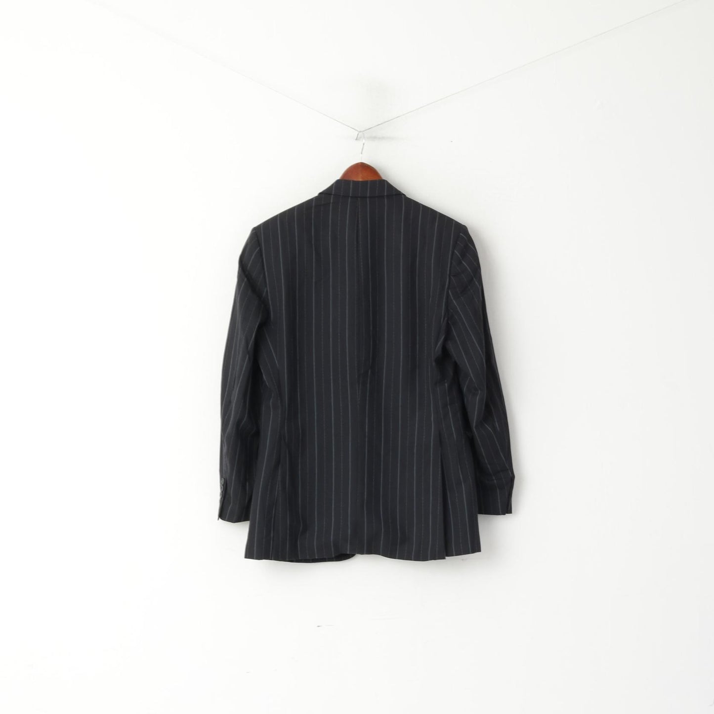 Aquascutum London Men 40 R Blazer Black Striped Wool Single Breasted Jacket