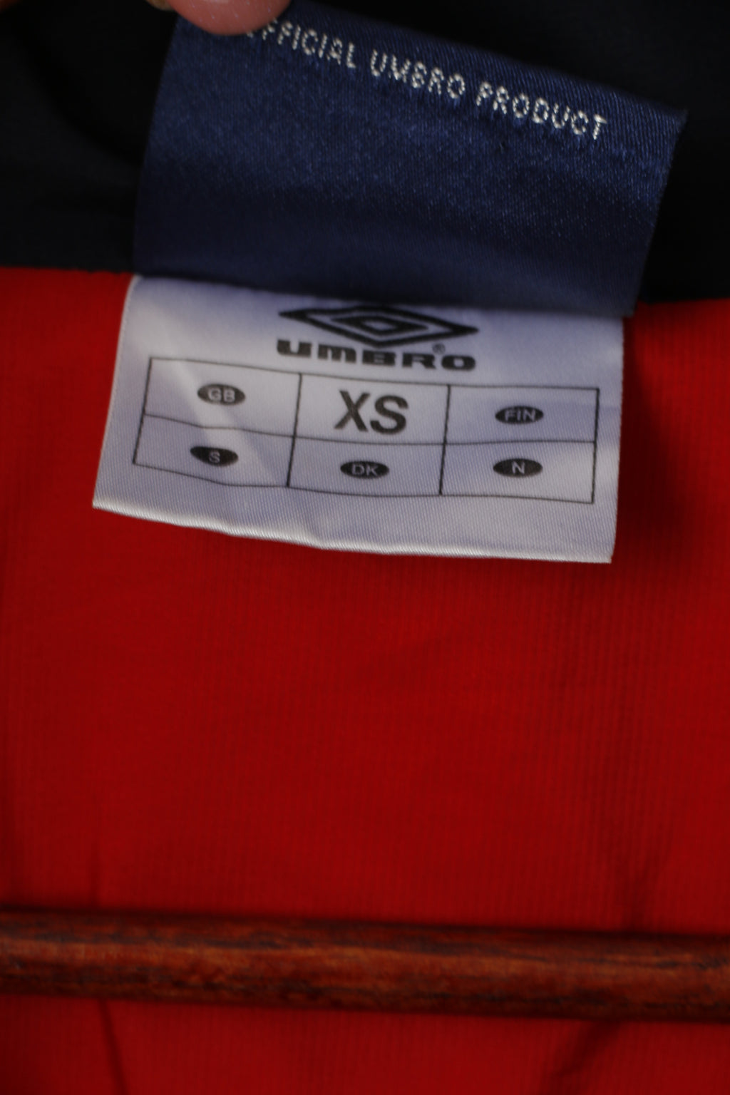 Umbro Hommes XS Veste Rouge Konnerud Idrettslag 1927 Norvège Haut actif à fermeture éclair complète