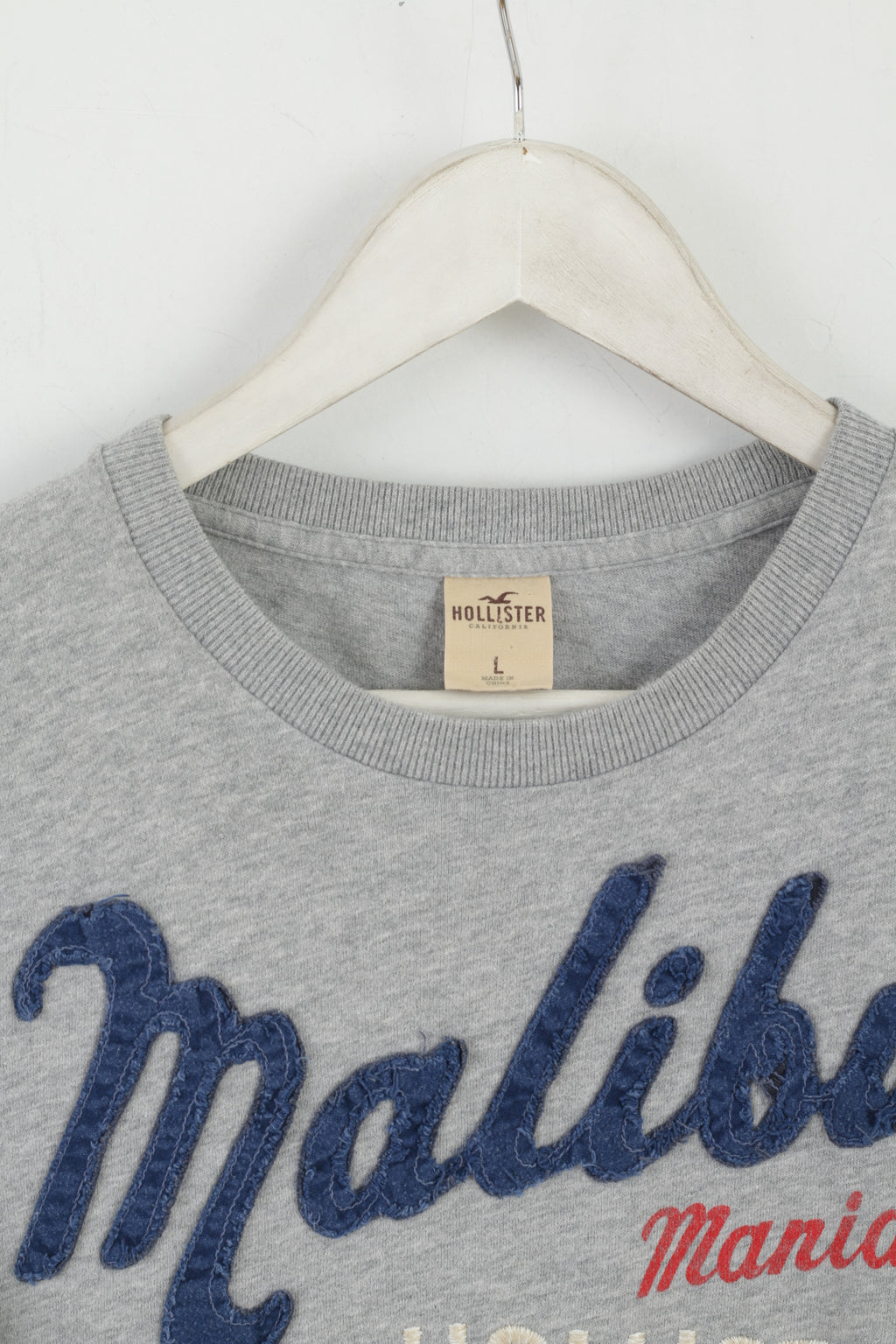 T-shirt Hollister California da uomo L, top grigio girocollo con grafica ricamata