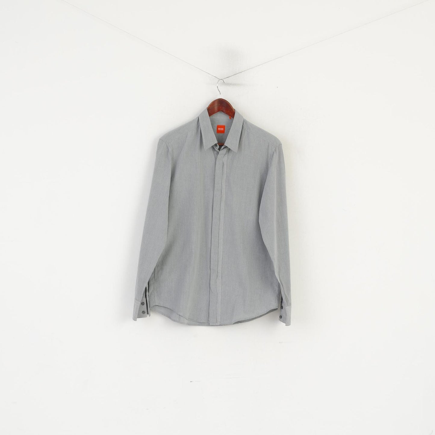 Hugo Boss Men L (M) Casual Shirt Grey Striped Cotton Hidden Buttons Long Sleeve Top