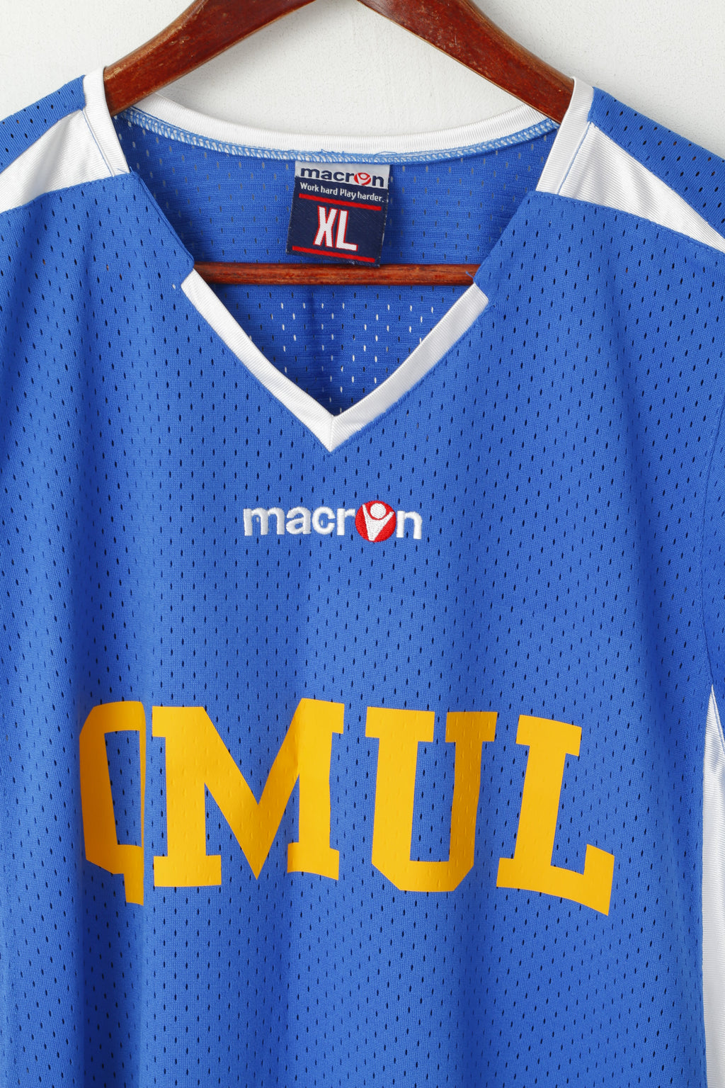 Macron Uomo XL senza maniche in rete blu con scollo a V Sport Basket Qmul #22 Greenwood Top