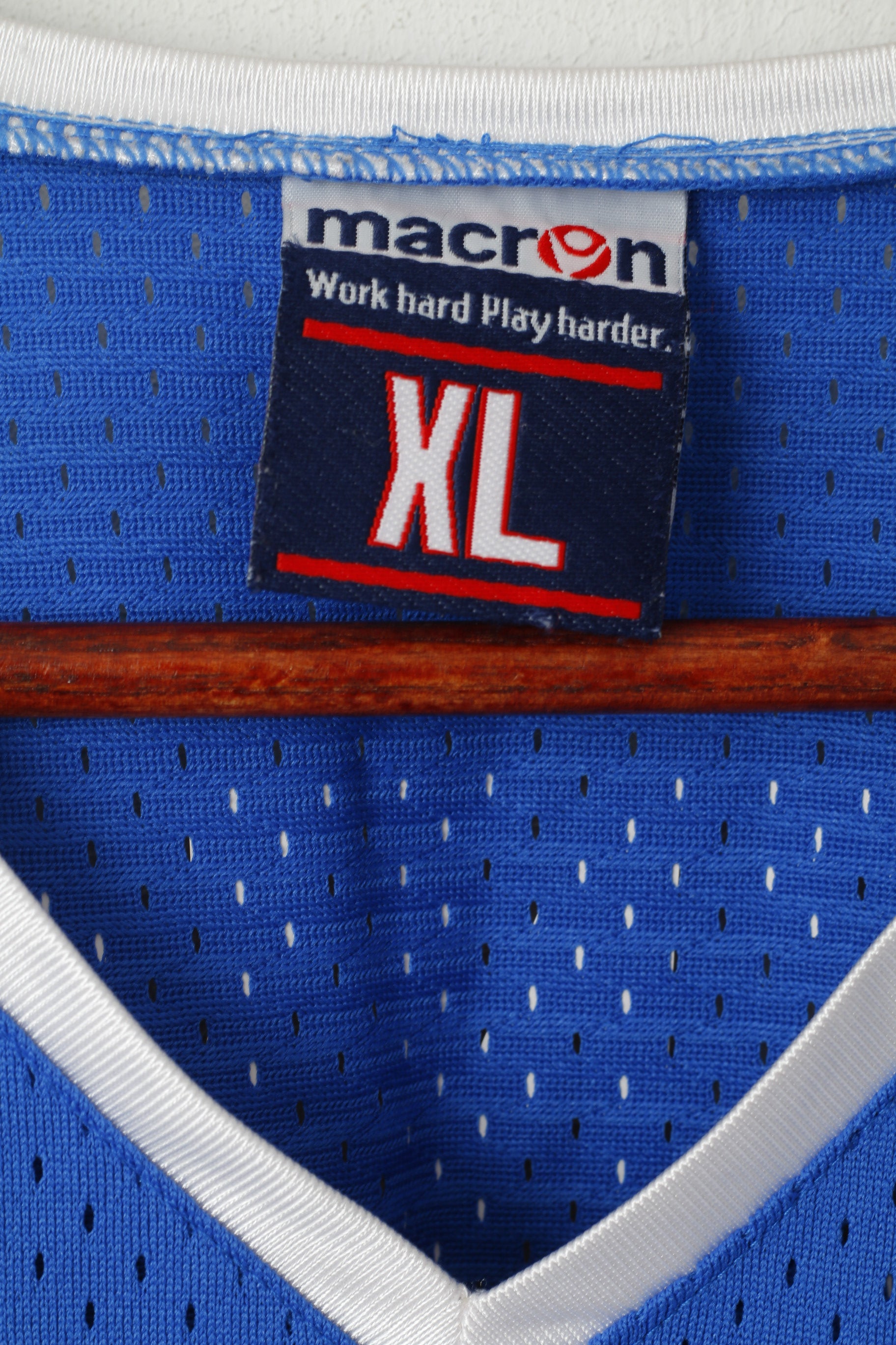 Macron Uomo XL senza maniche in rete blu con scollo a V Sport Basket Qmul #22 Greenwood Top