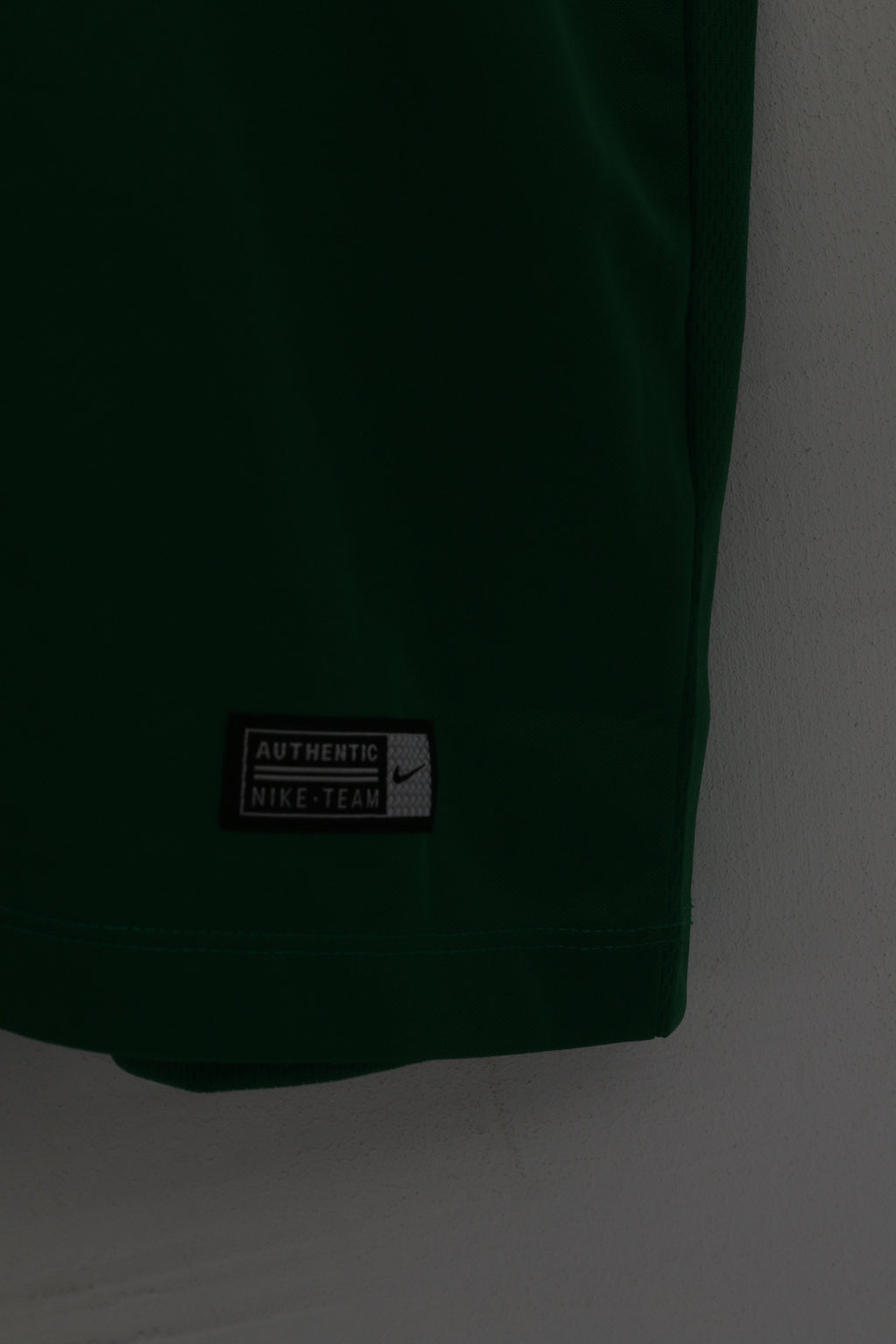 Nike Team Men XXL Chemise Blanc Vert Ras du Cou Dri Fit Activewear Sport Jersey