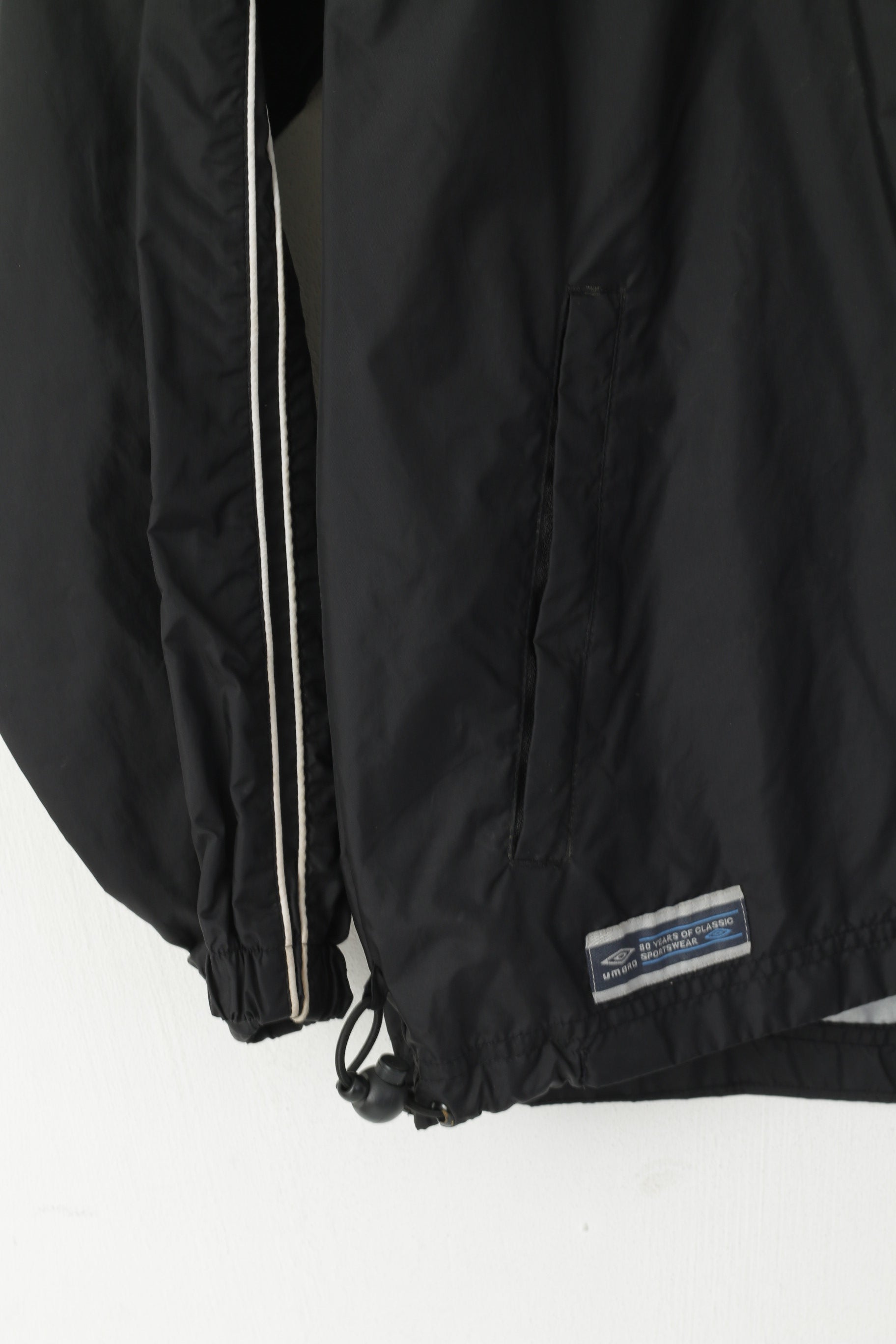 Umbro Men S Pullover Jacket Black Nylon Hooded Activewear Sport Training Top