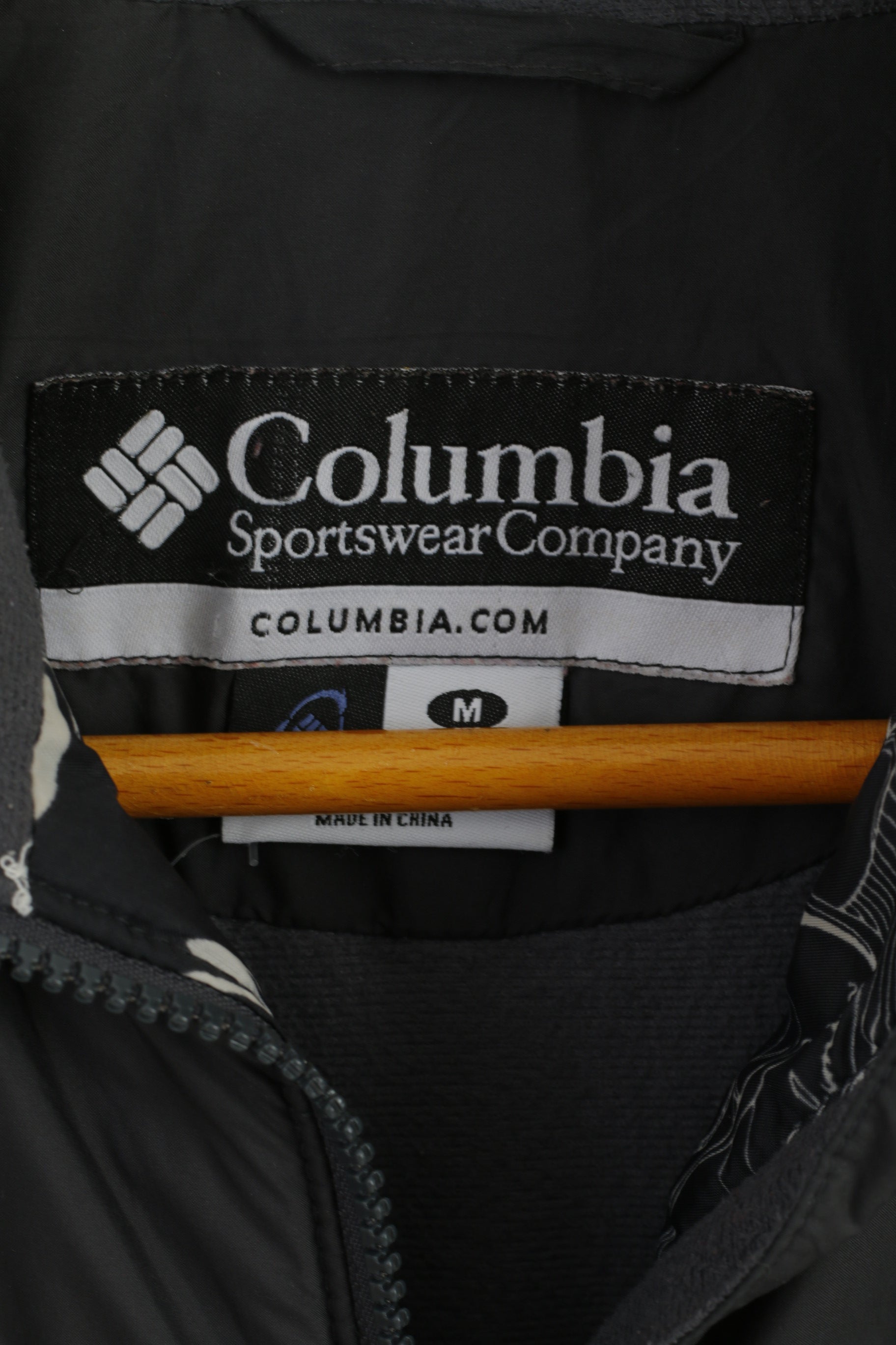 Columbia Women M Jacket Grey Embroided Quilted Sportswear Zip Up Top