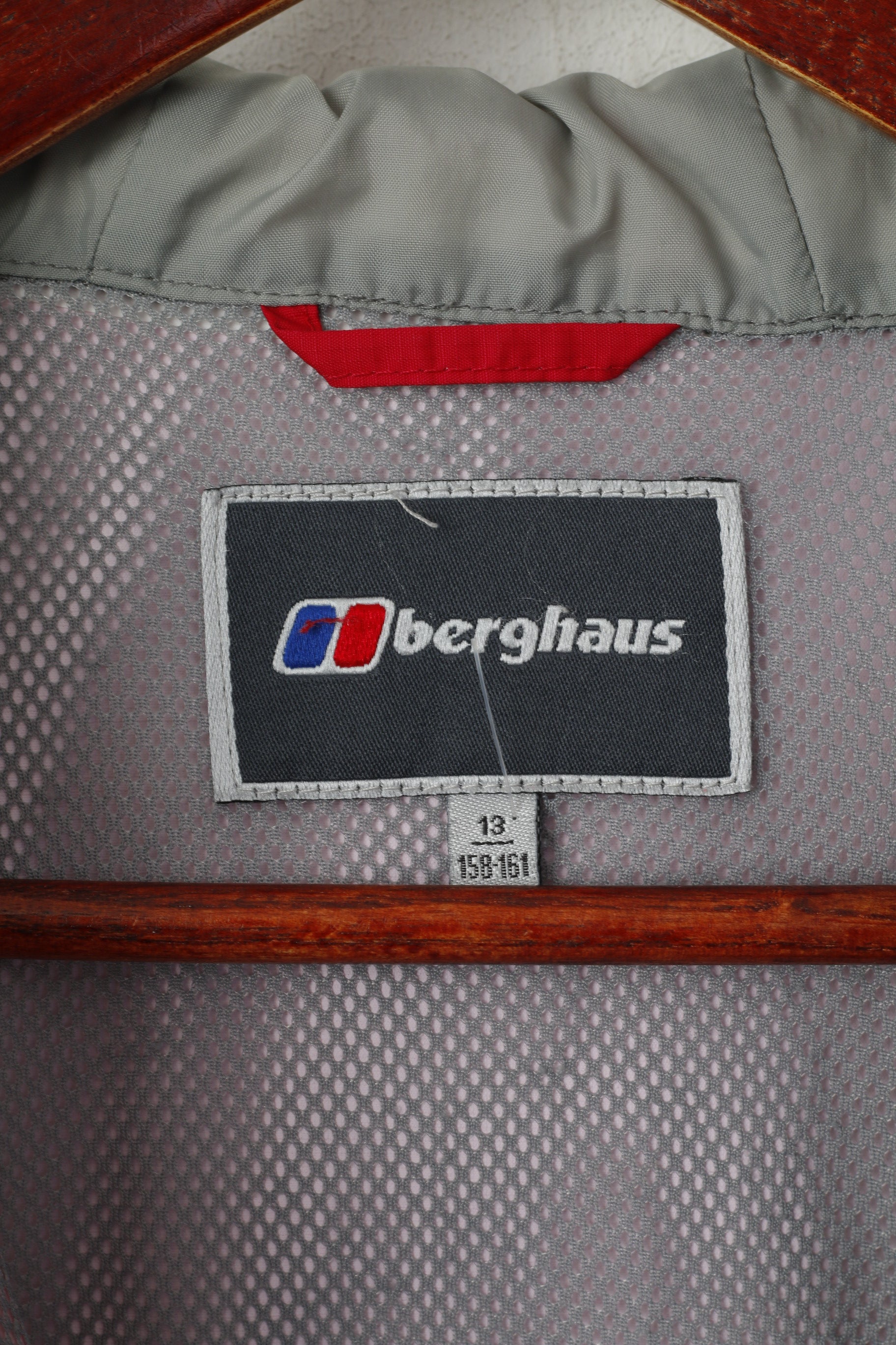 Berghaus Girls 13 Age 158-161 Jacket Red Hood Nylon Waterproof Outdoor Top