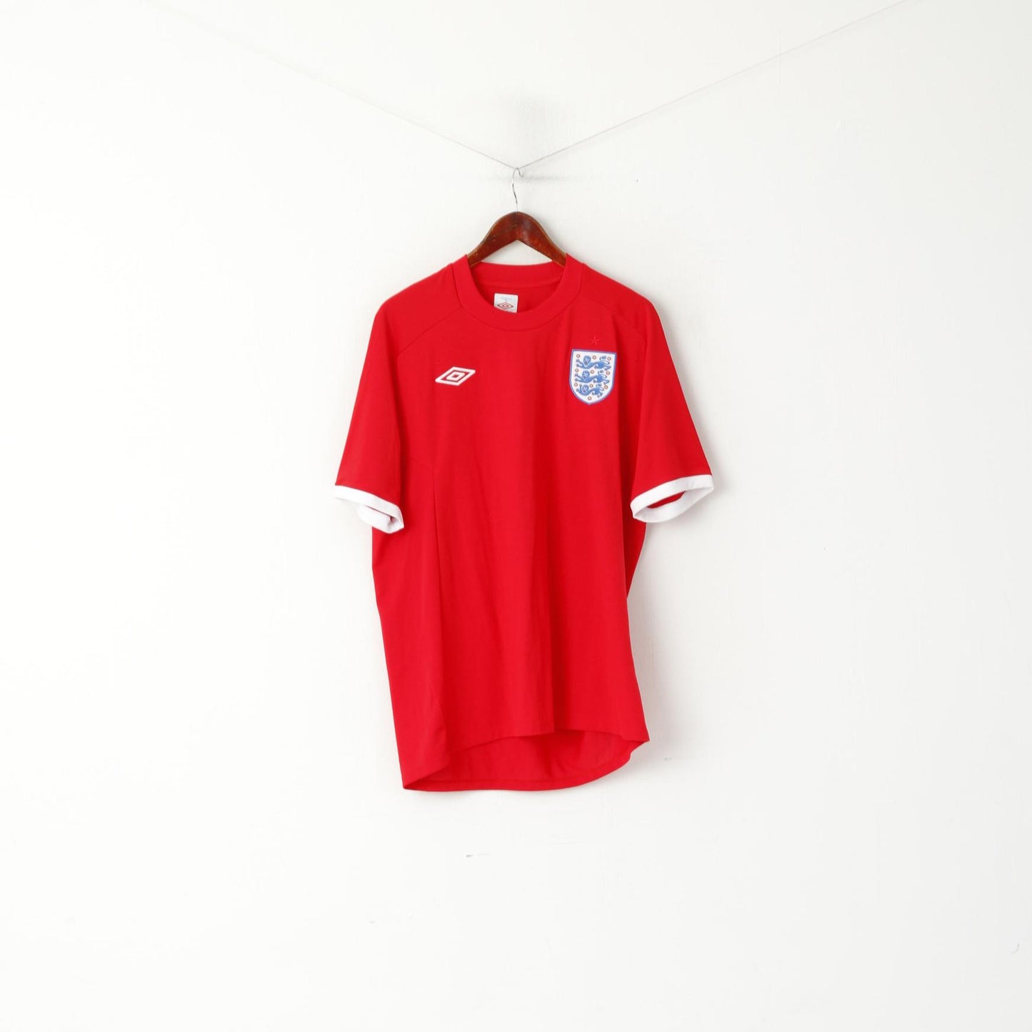 Umbro Men 46 L Shirt Red National England Team Football Sportswear Jersey