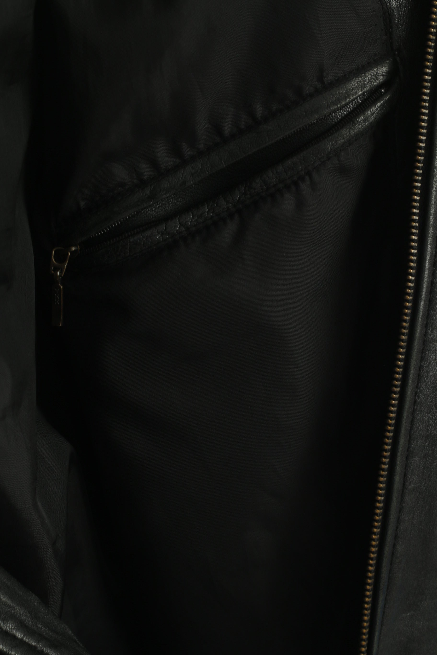 Vintage Men M Jacket Black Leather Soft Classic Full Zipper Shoulder Pads Top