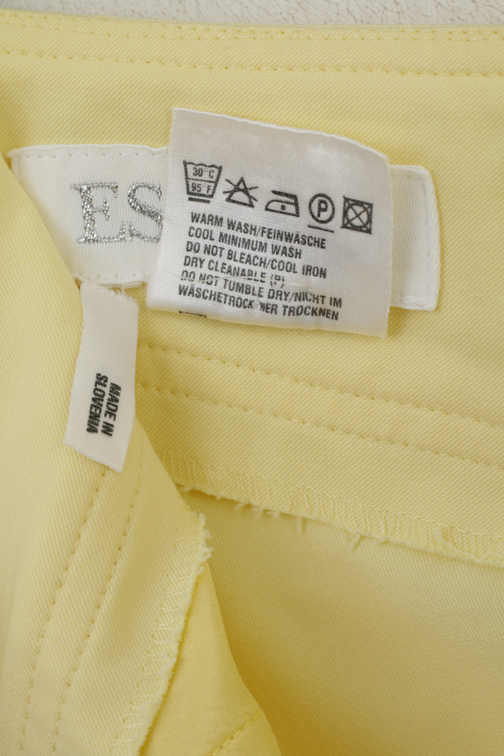 Pantaloni Escada Donna 38 Pantaloni a gamba dritta estivi in ​​nylon elasticizzato giallo