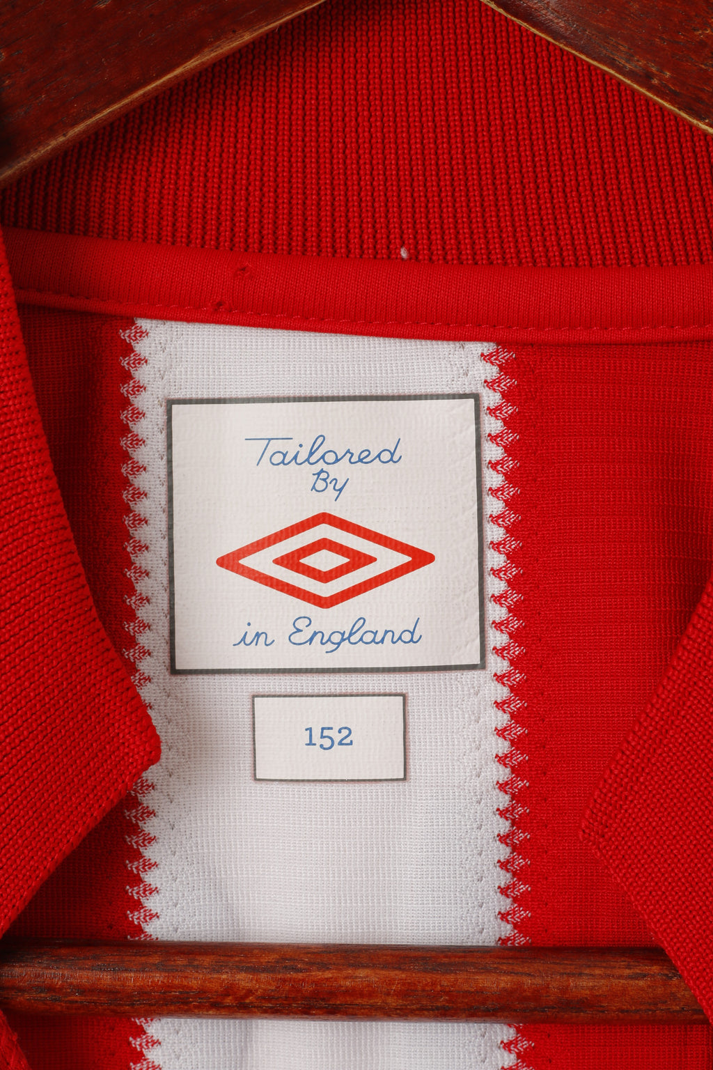 Umbro Boys LB 152 Shirt Red Sunderland A.F.C Striped Football Club Lucy #6 Jersey Top