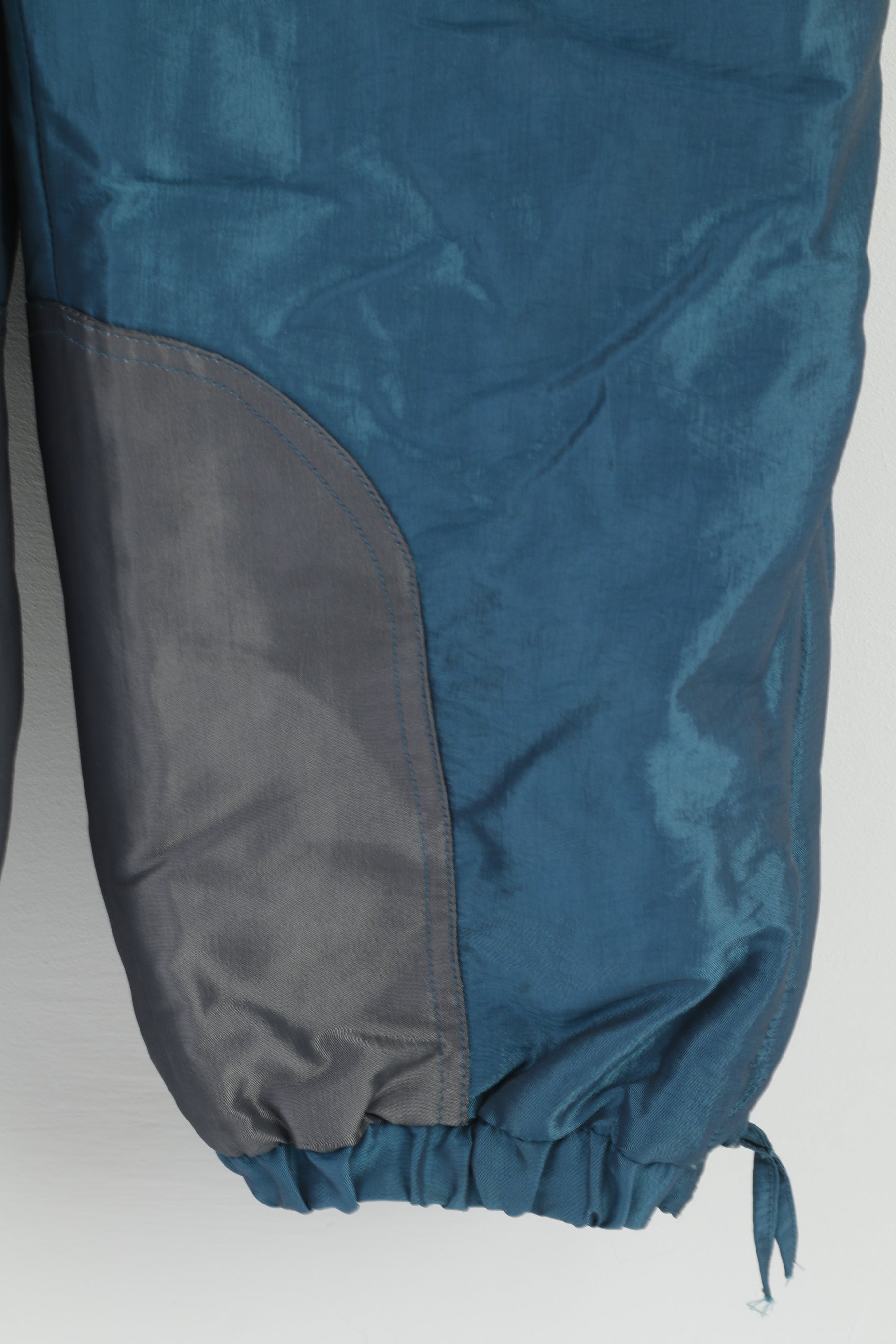 Rodeo C&amp;A Women 176 Combinaison de ski une pièce en nylon brillant vert pour snowboard avec capuche cachée