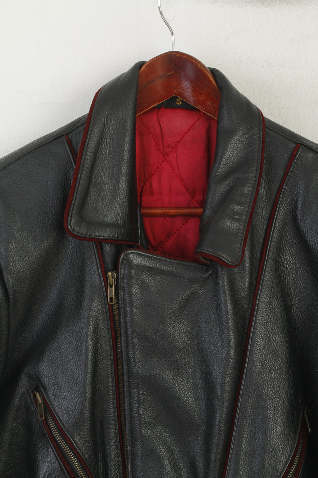 Giacca in pelle da uomo vintage nera Parte superiore foderata con cerniera pesante da motociclista vintage nera