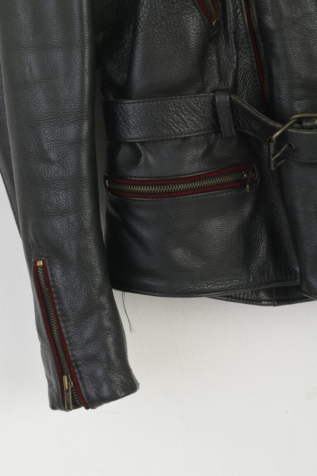 Giacca in pelle da uomo vintage nera Parte superiore foderata con cerniera pesante da motociclista vintage nera