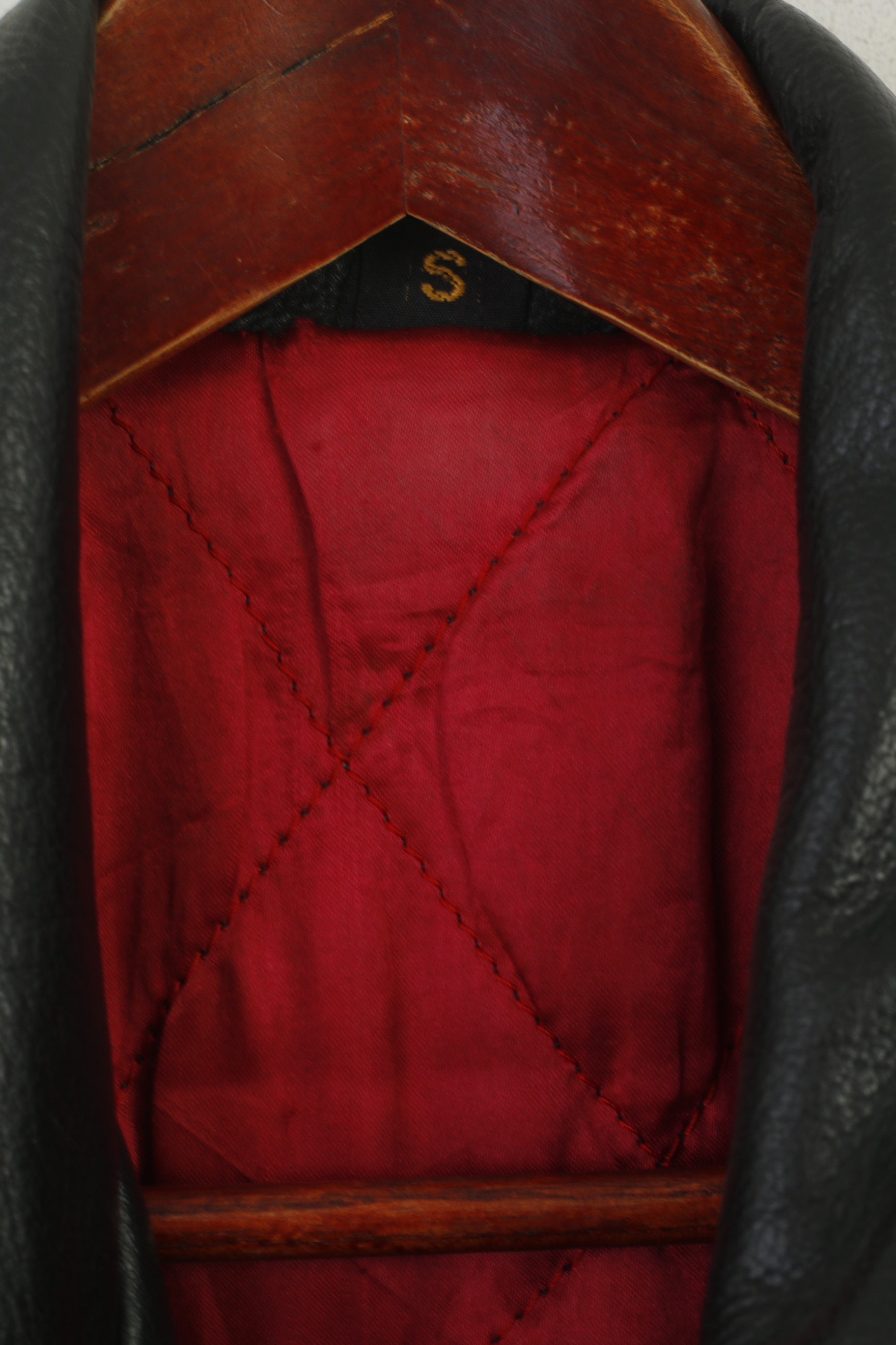 Giacca in pelle da uomo vintage nera Parte superiore foderata con cerniera pesante da motociclista vintage nera