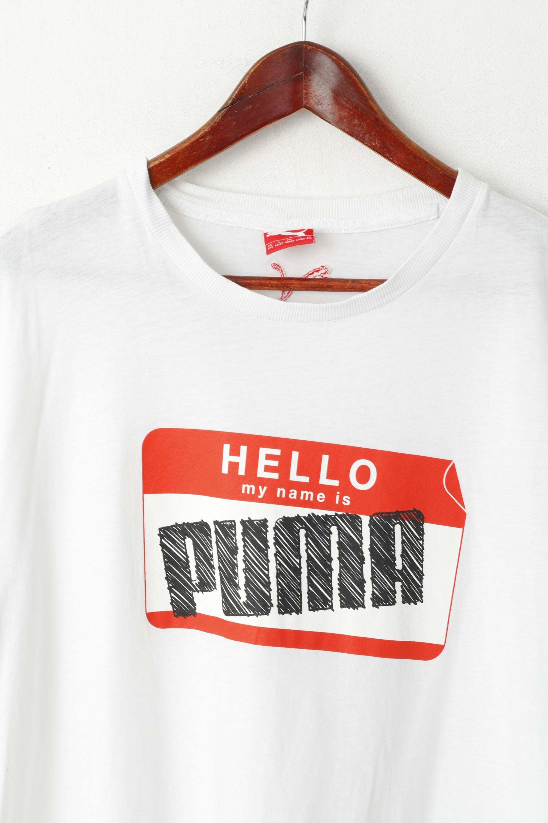 Puma Men XXL  T- Shirt White Cotton Graphi Hello My Name Is Puma Sport Top