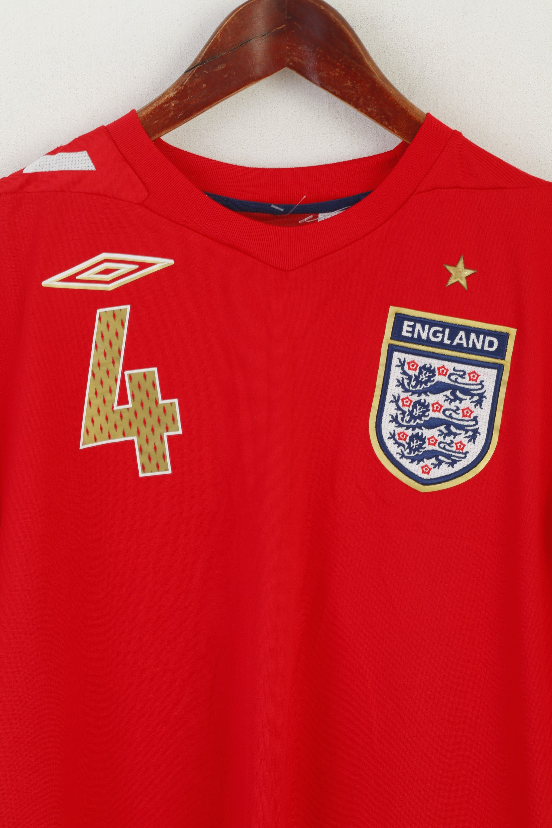 Umbro Men M Shirt Red England National Football Team JD #4 Kick Off 2006 Jersey Top