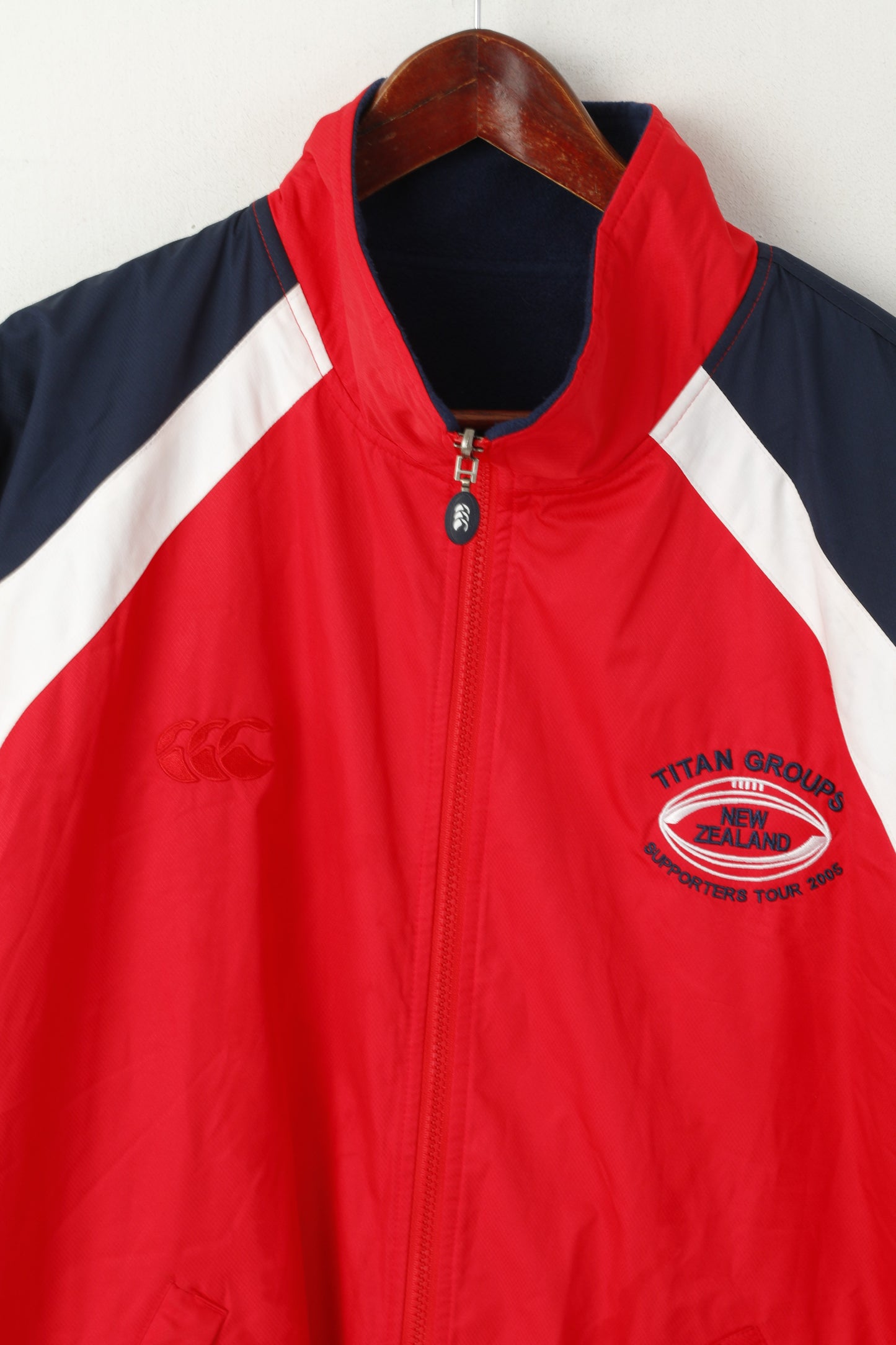 Canterbury of New Zealand Men L Jacket Red Navy Double Sided Titan Groups Tour 2005