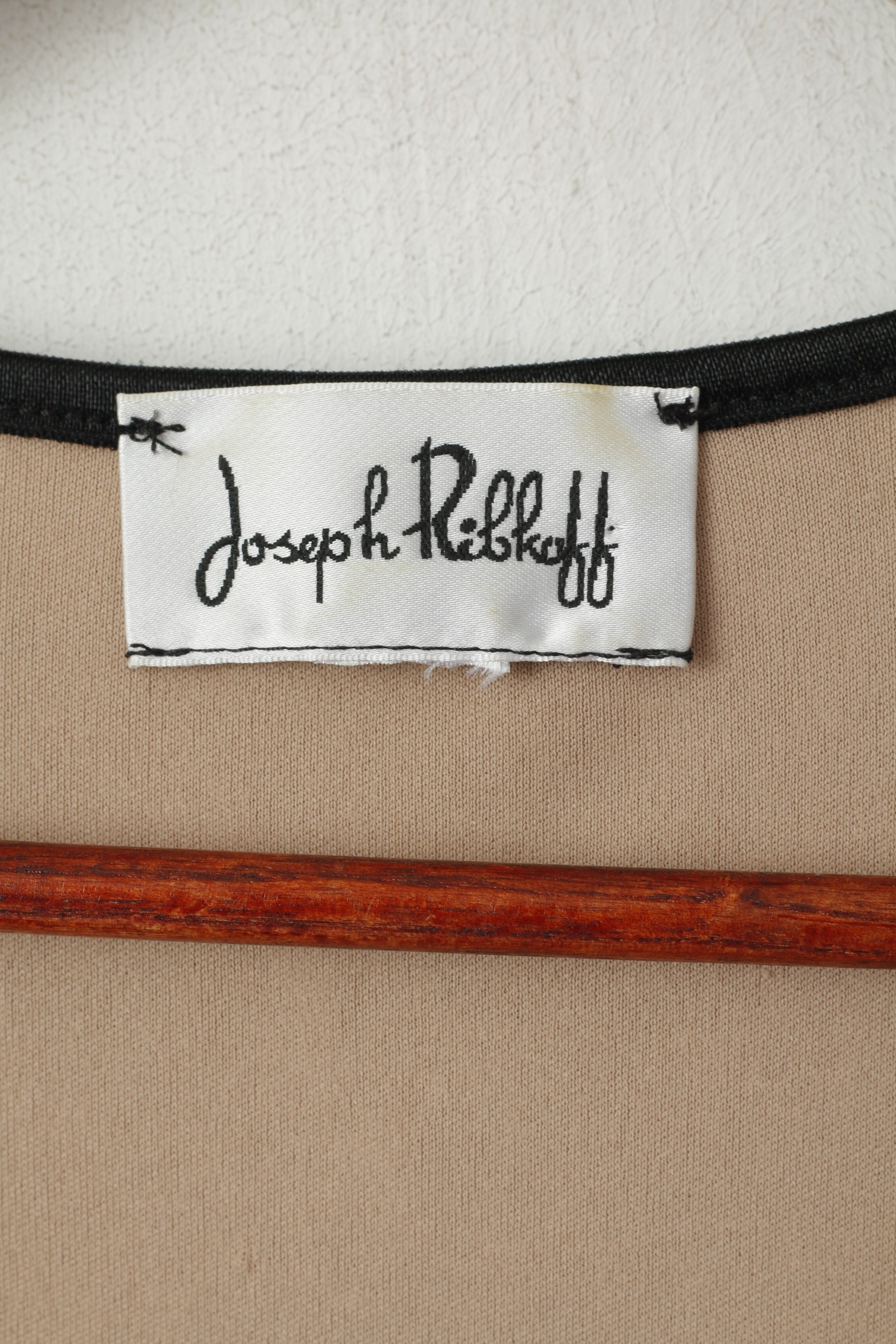 Joseph Ribkoff Women L 14 Shirt Black Floarl Sequins Elegant Ornate Cropped Top