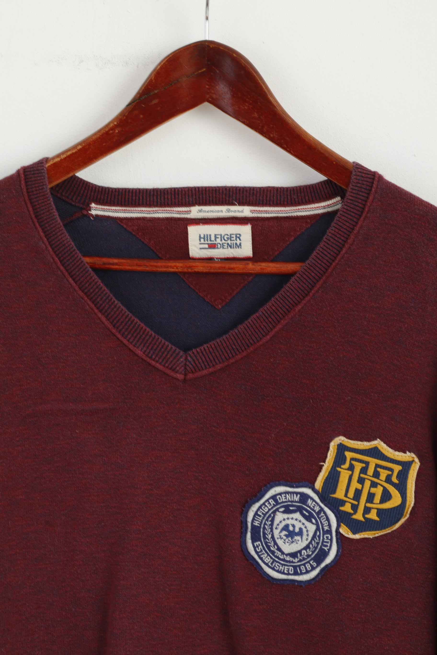 Maglione Hilfiger Denim Uomo XL (L) Maglione classico Tommy in cotone con scollo a V marrone