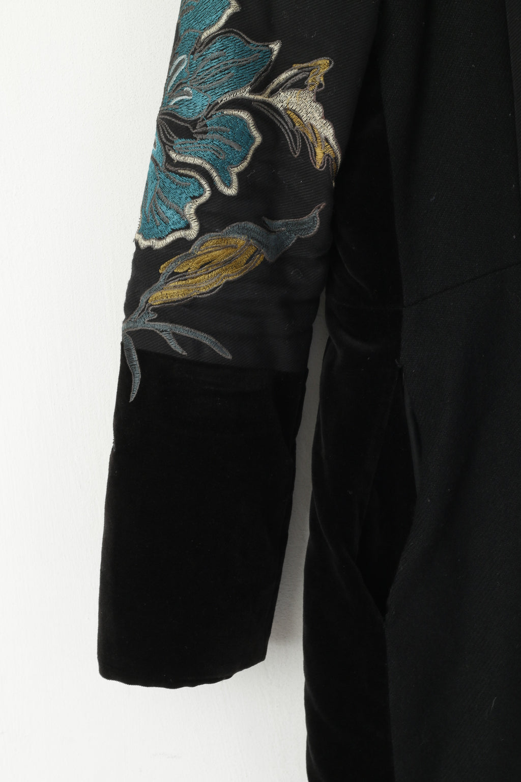 St. Martins Scandanavian Design Women M Coat Black Cotton Classic Full Zipper Top