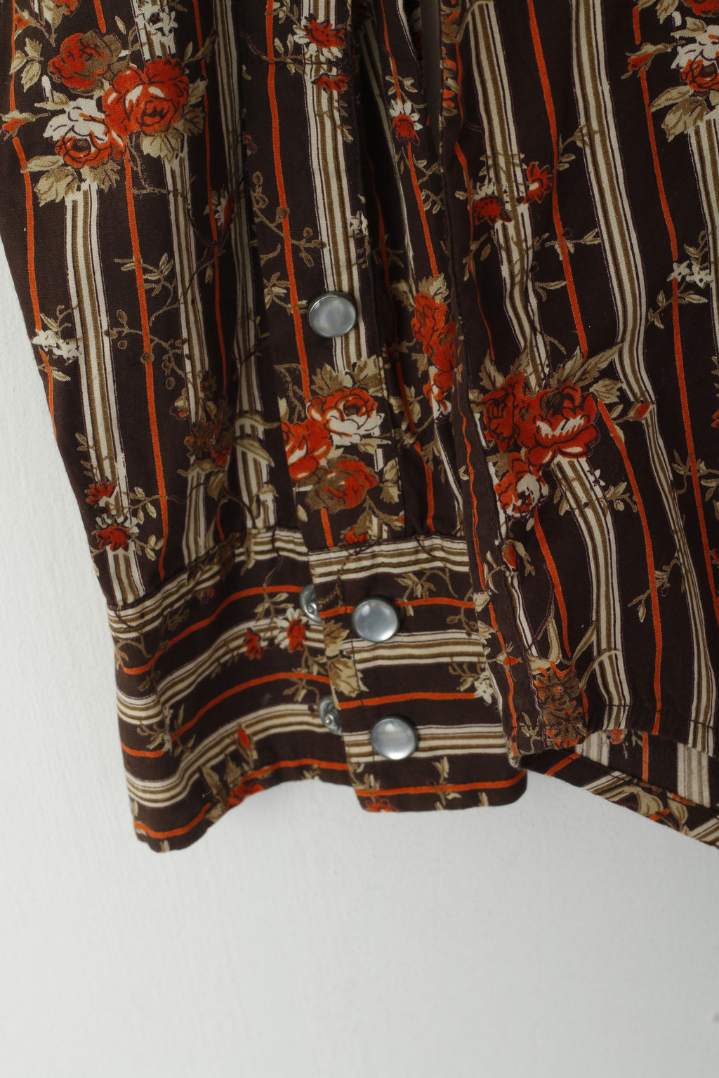 Guess Men S Casual Shirt Brown Floral Striped Retro Style Snaps Long Sleeve Top