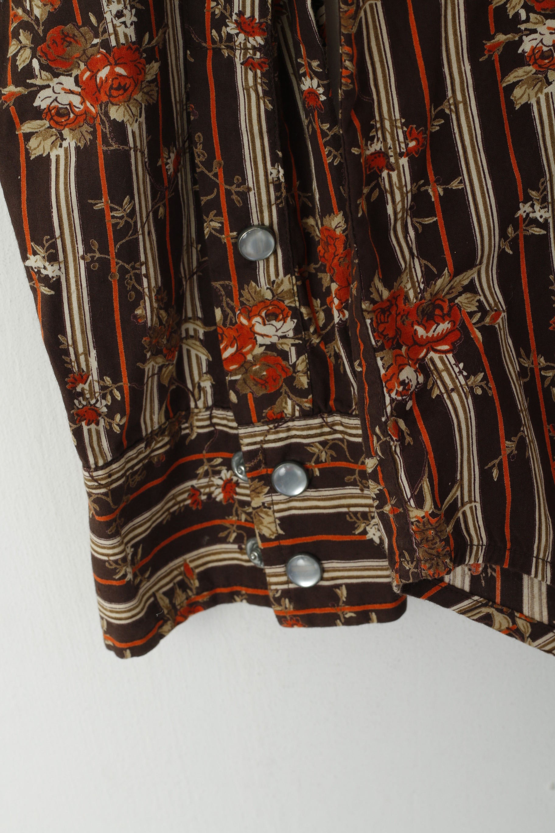 Guess Men S Casual Shirt Brown Floral Striped Retro Style Snaps Long Sleeve Top